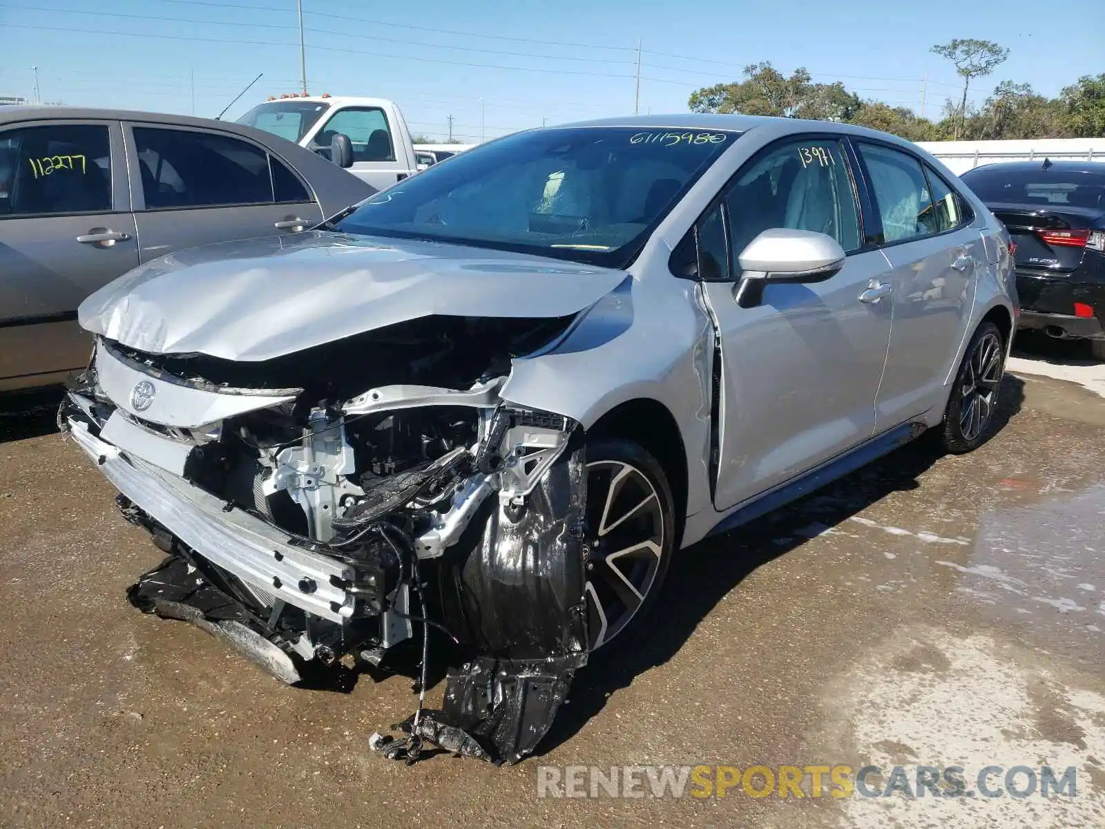 2 Photograph of a damaged car JTDS4RCE9LJ003275 TOYOTA COROLLA 2020