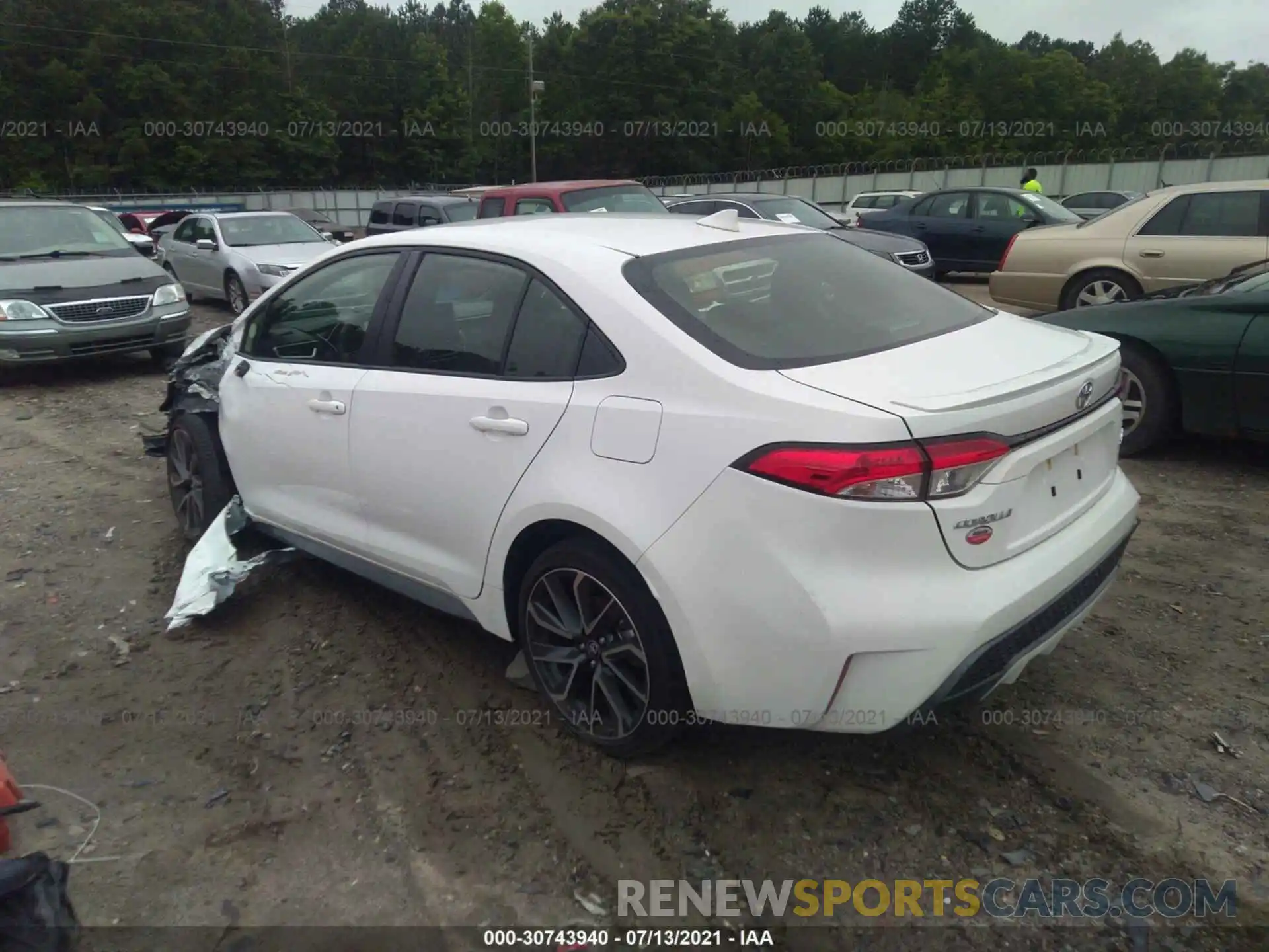 3 Photograph of a damaged car JTDS4RCE9LJ004913 TOYOTA COROLLA 2020