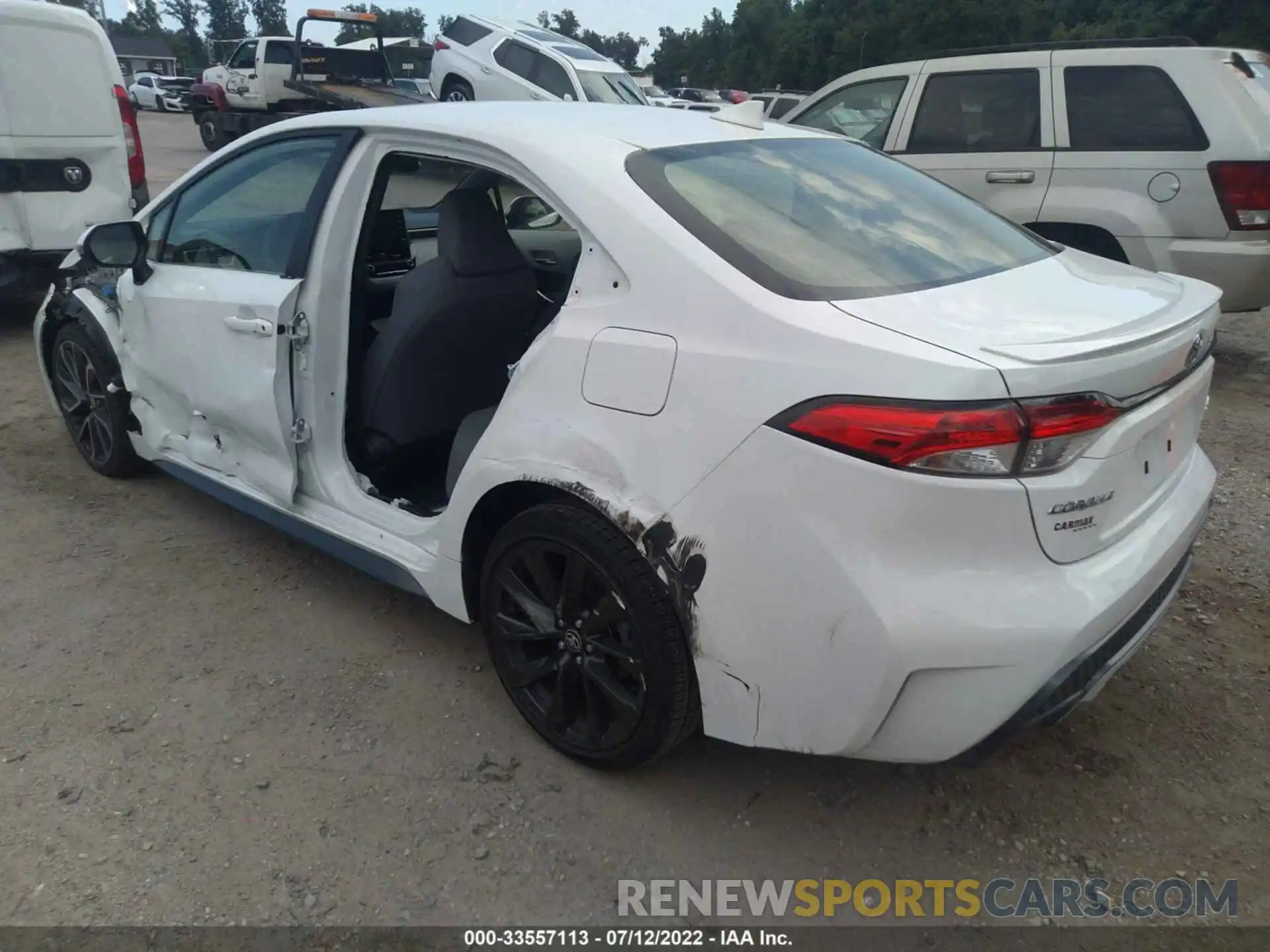 3 Photograph of a damaged car JTDS4RCE9LJ006046 TOYOTA COROLLA 2020