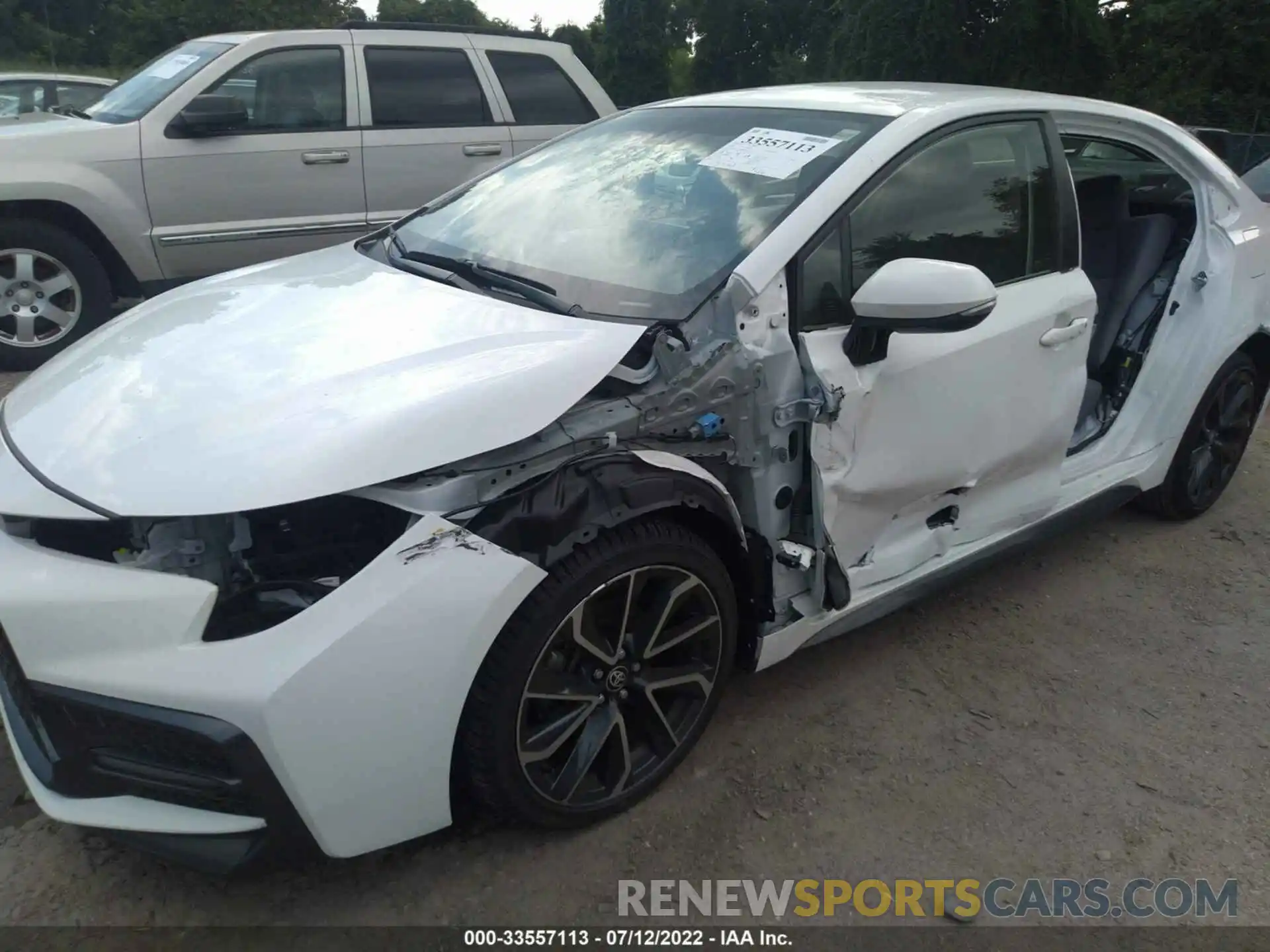 6 Photograph of a damaged car JTDS4RCE9LJ006046 TOYOTA COROLLA 2020