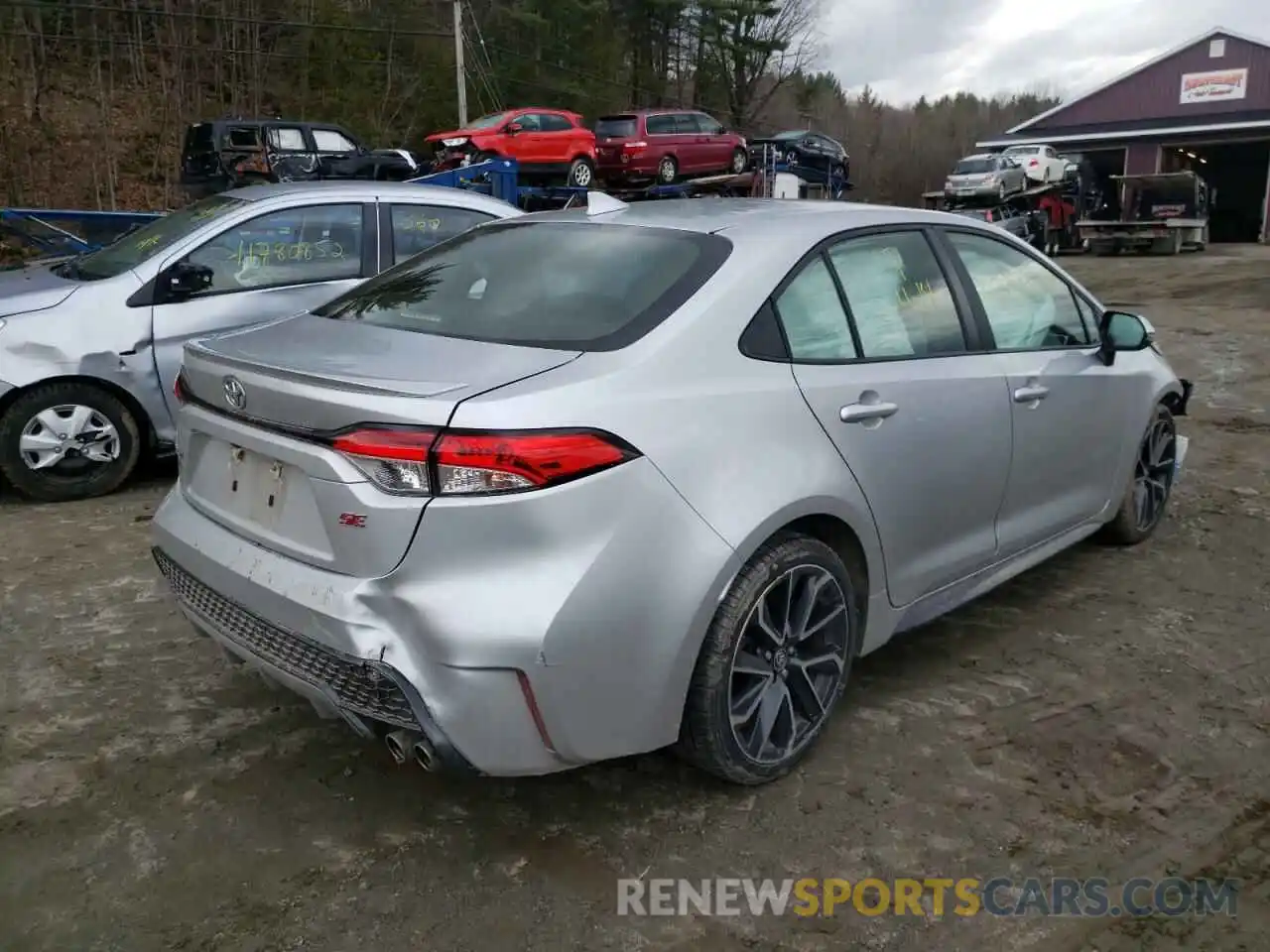 4 Photograph of a damaged car JTDS4RCE9LJ006435 TOYOTA COROLLA 2020