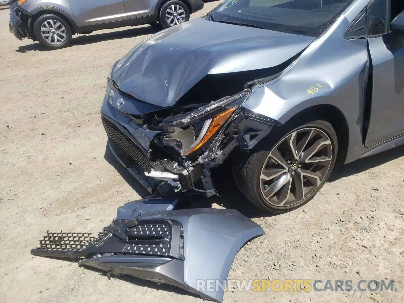 9 Photograph of a damaged car JTDS4RCE9LJ007780 TOYOTA COROLLA 2020