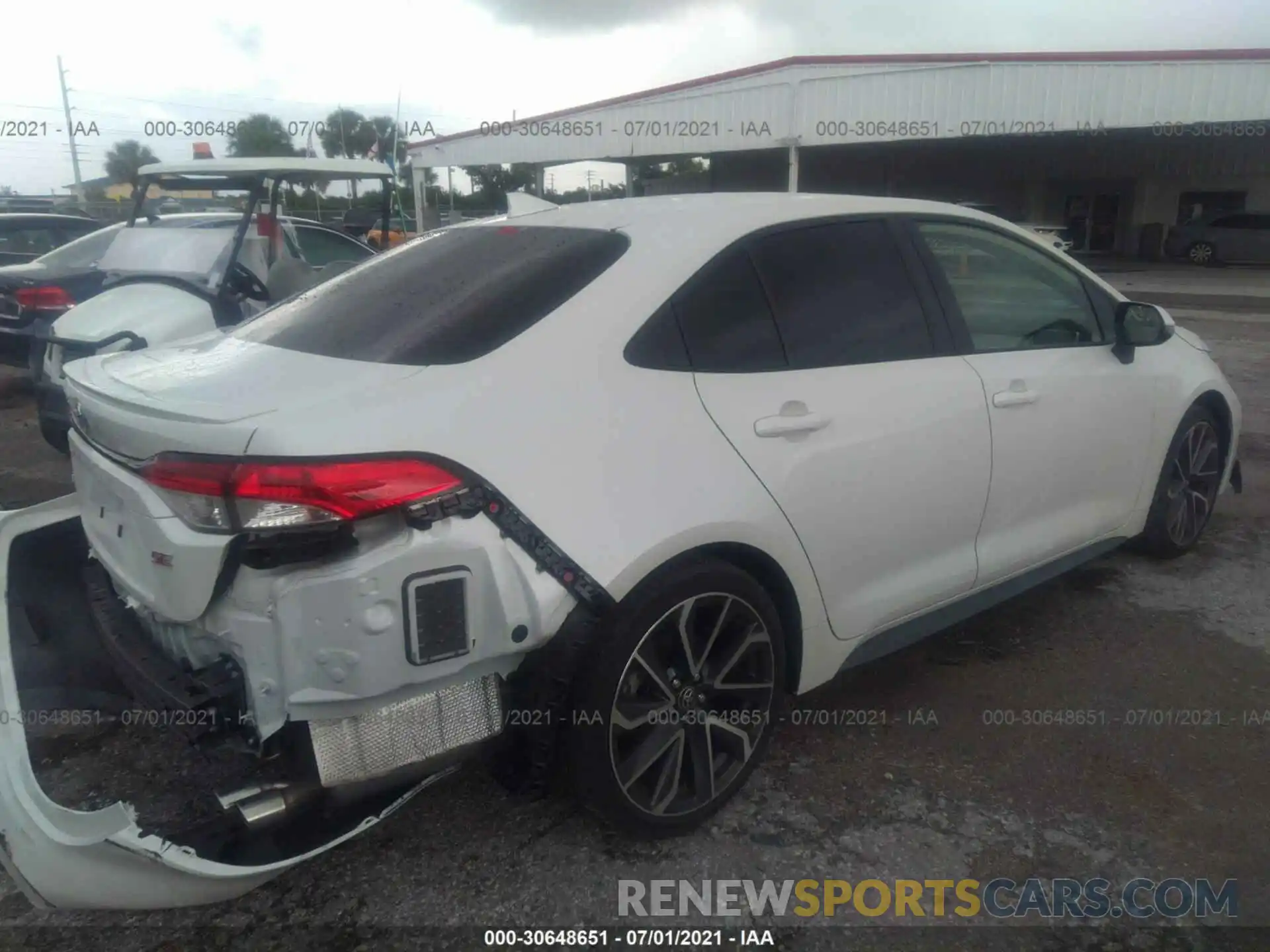 4 Photograph of a damaged car JTDS4RCE9LJ010937 TOYOTA COROLLA 2020