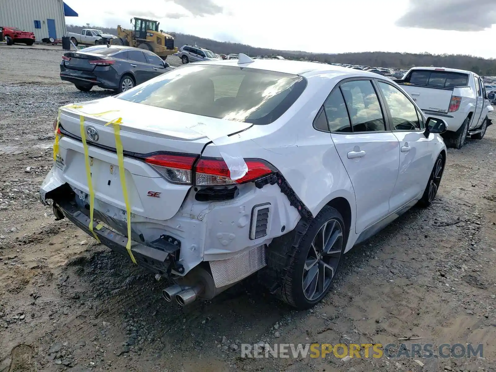 4 Photograph of a damaged car JTDS4RCE9LJ012476 TOYOTA COROLLA 2020
