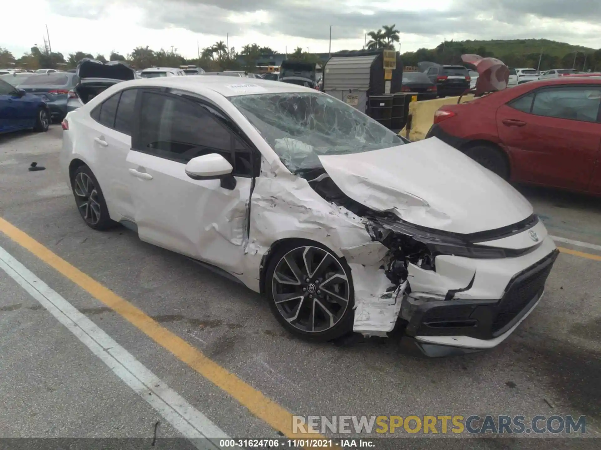 1 Photograph of a damaged car JTDS4RCE9LJ013076 TOYOTA COROLLA 2020