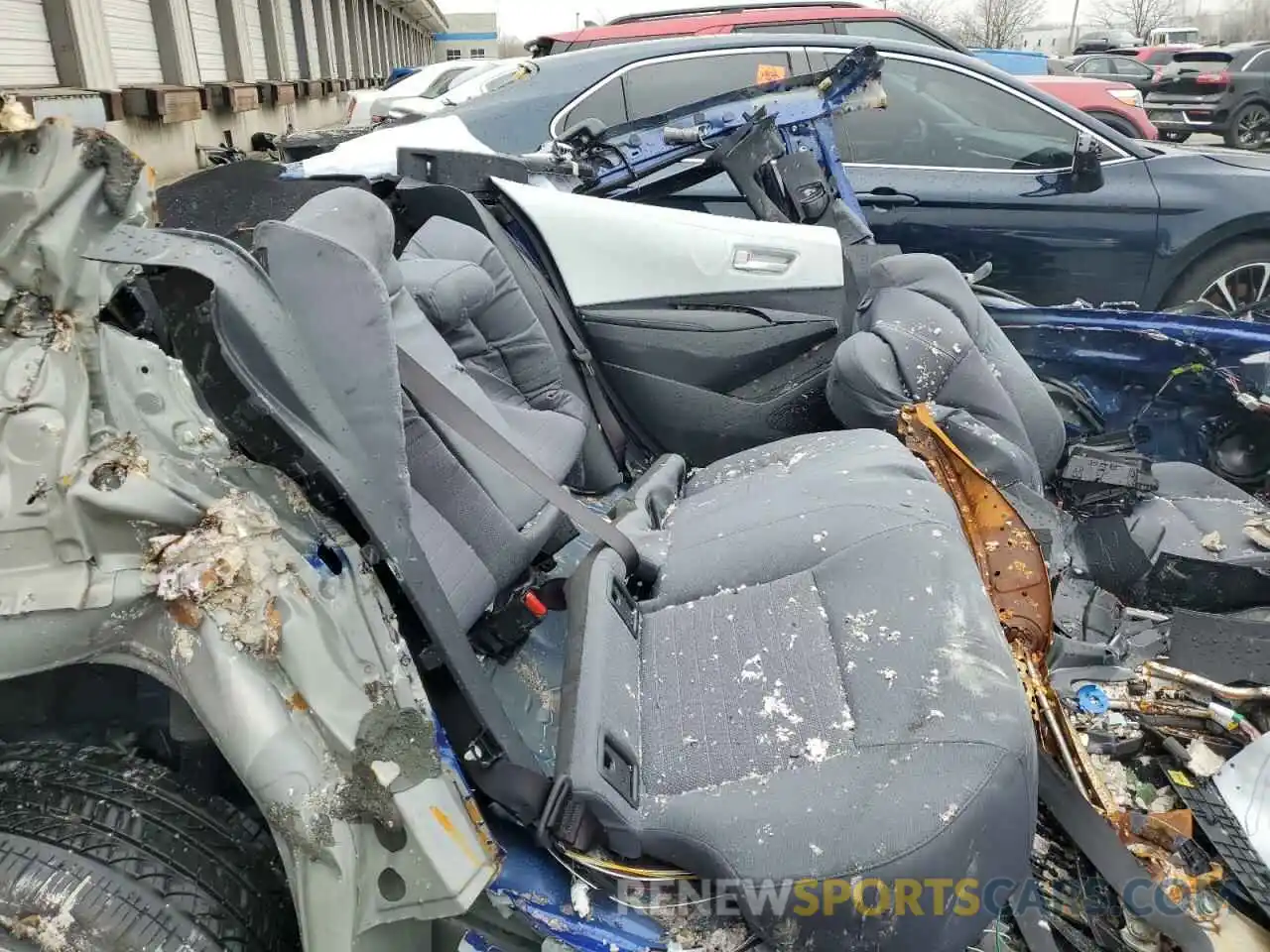 10 Photograph of a damaged car JTDS4RCE9LJ013885 TOYOTA COROLLA 2020