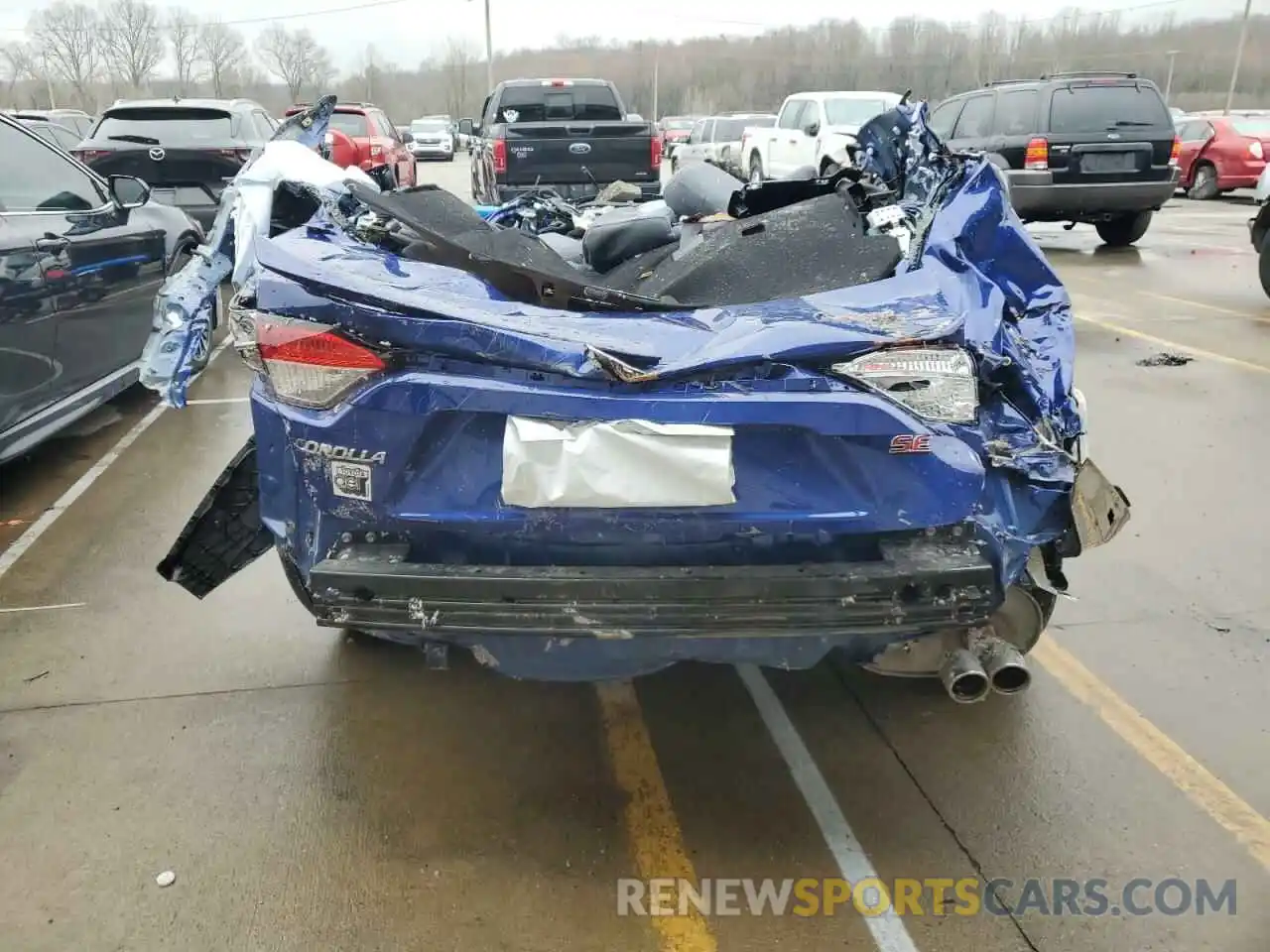 6 Photograph of a damaged car JTDS4RCE9LJ013885 TOYOTA COROLLA 2020