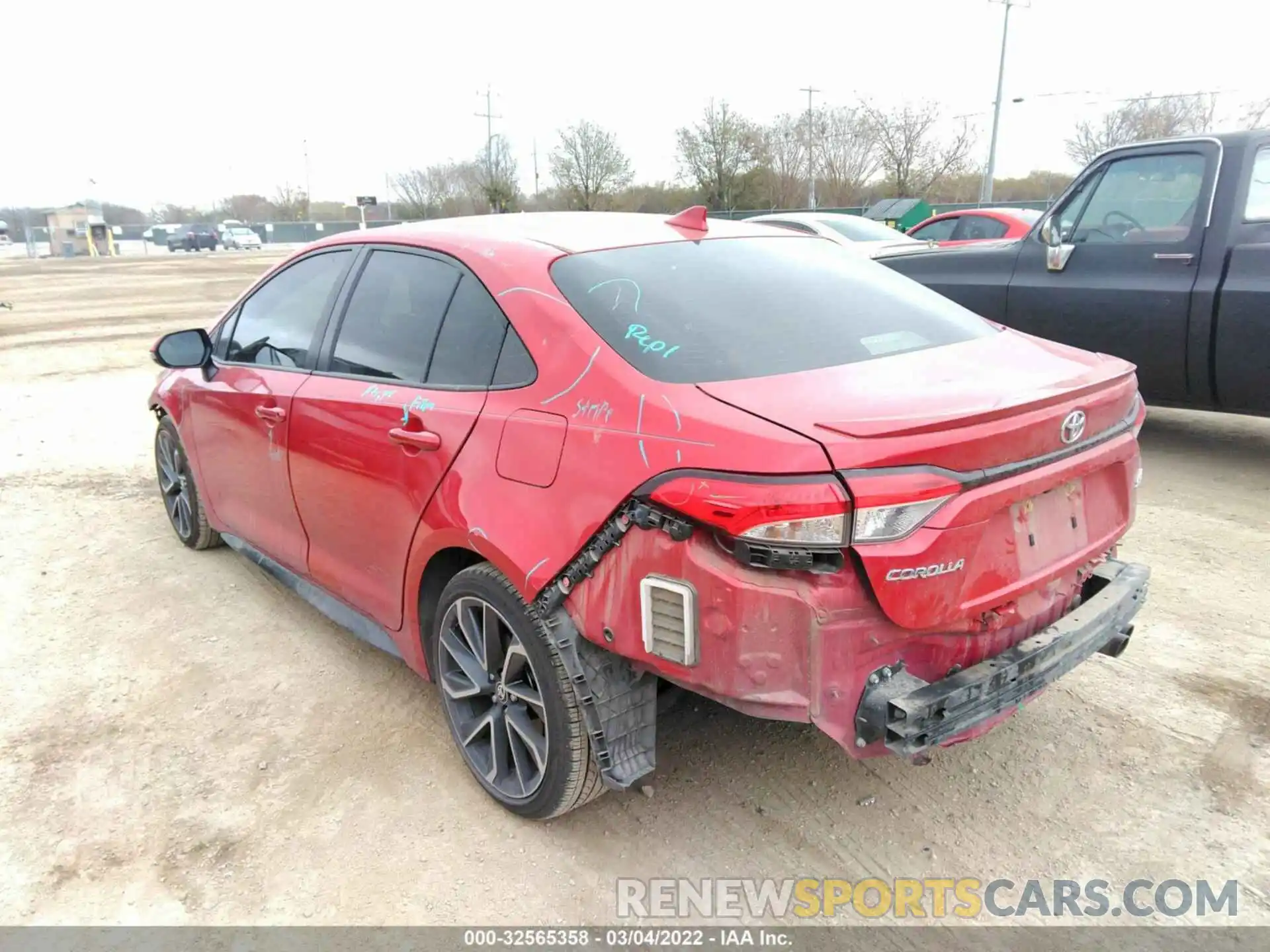 3 Photograph of a damaged car JTDS4RCE9LJ014647 TOYOTA COROLLA 2020