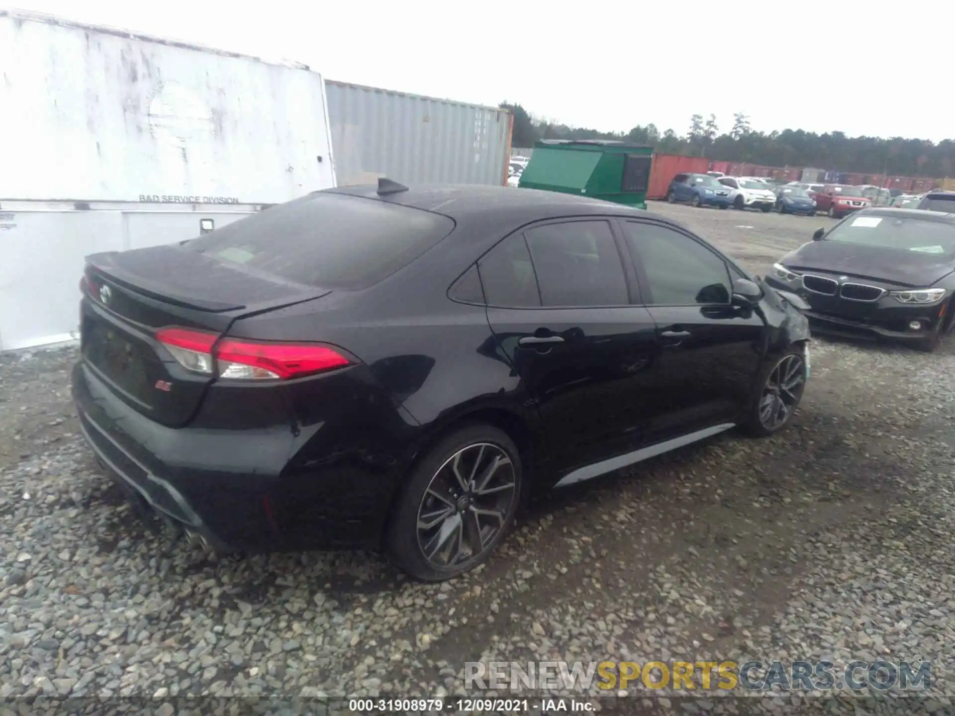 4 Photograph of a damaged car JTDS4RCE9LJ015295 TOYOTA COROLLA 2020