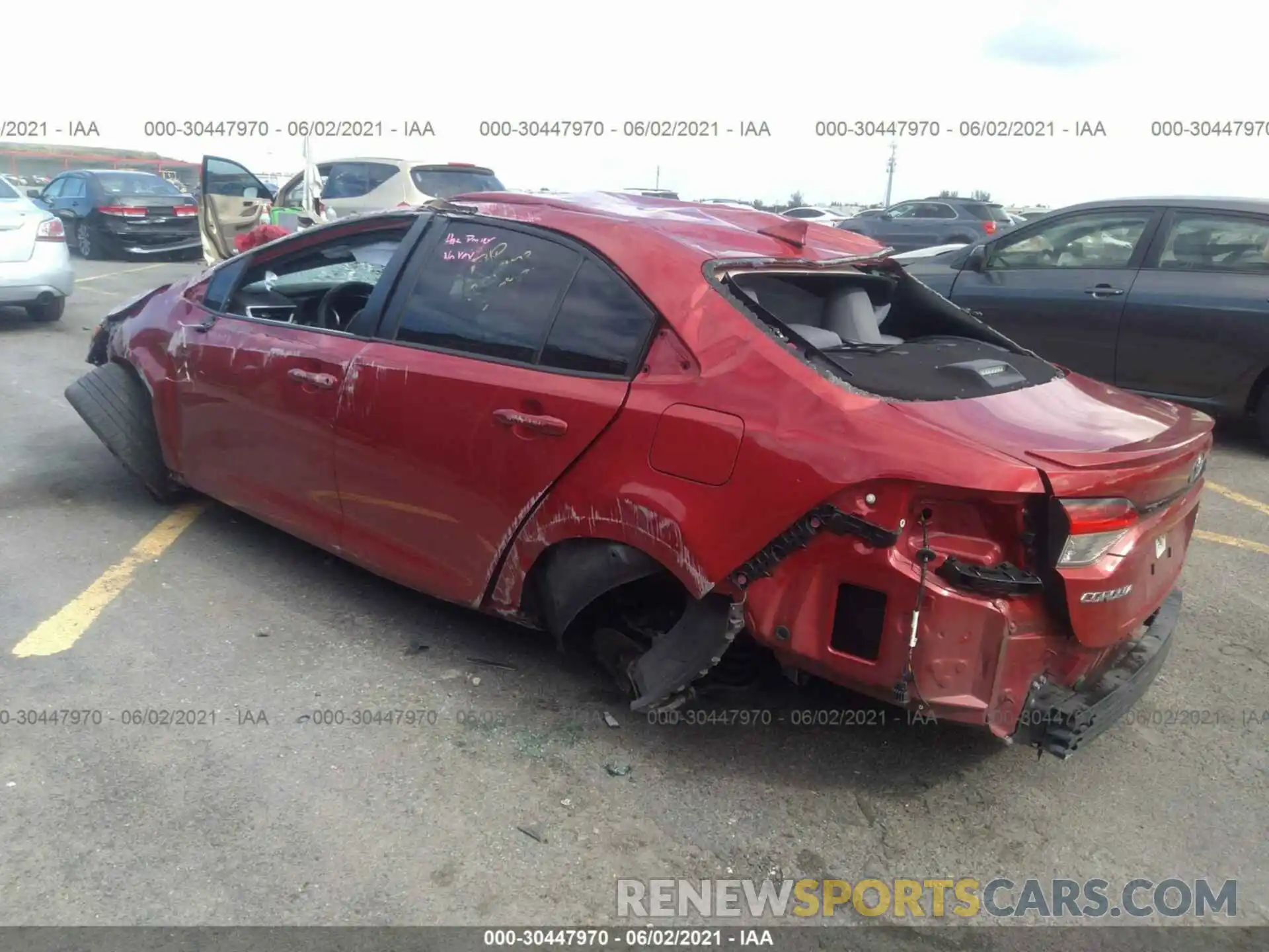 3 Photograph of a damaged car JTDS4RCE9LJ015670 TOYOTA COROLLA 2020