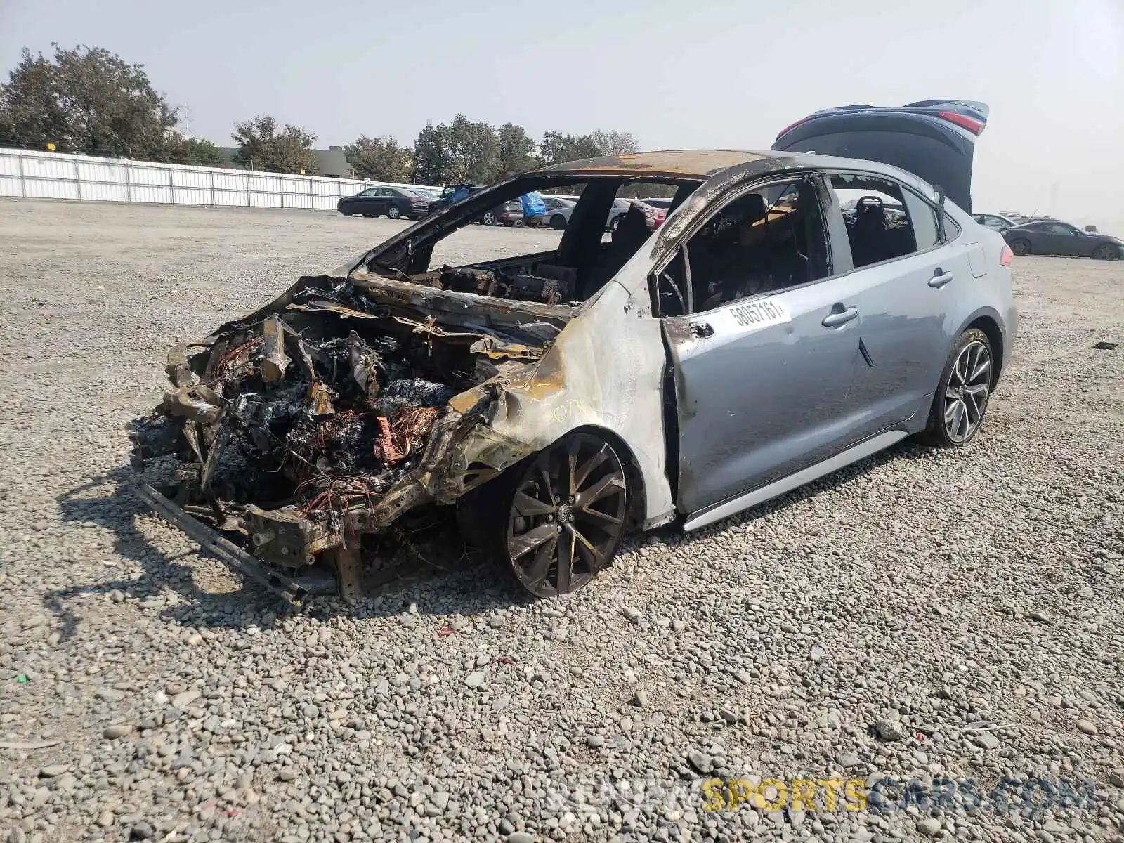 2 Photograph of a damaged car JTDS4RCE9LJ016897 TOYOTA COROLLA 2020