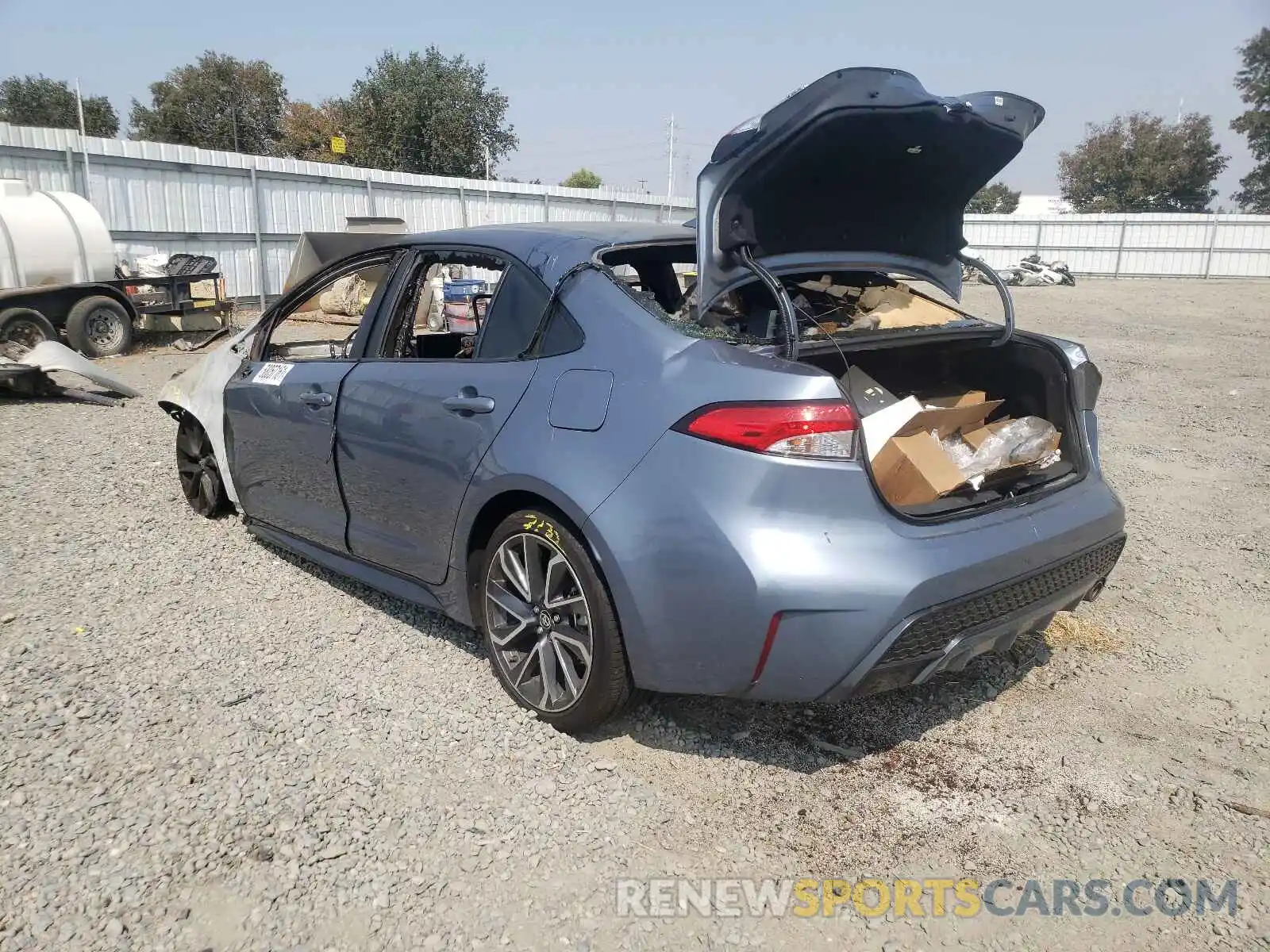 3 Photograph of a damaged car JTDS4RCE9LJ016897 TOYOTA COROLLA 2020