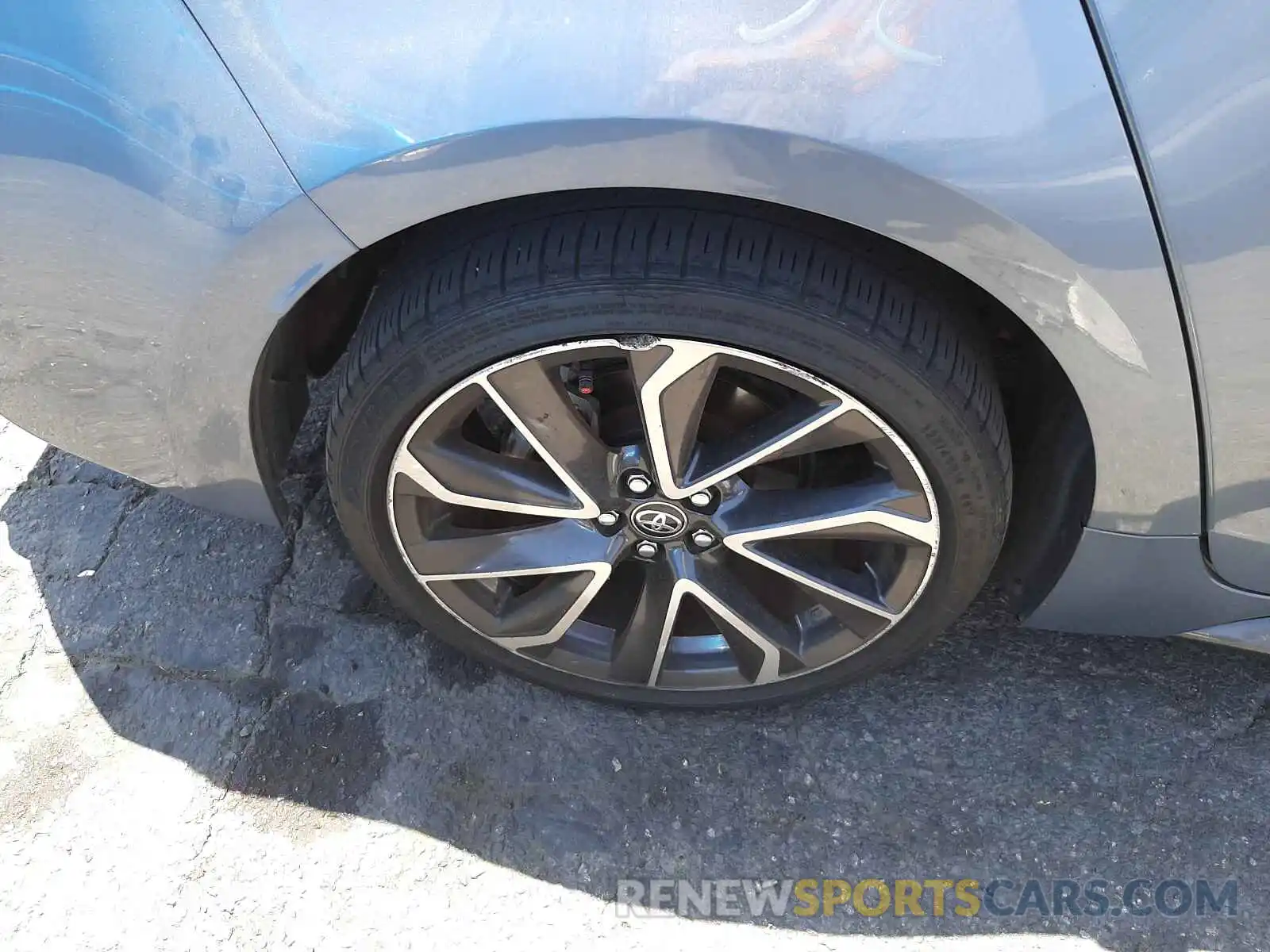 9 Photograph of a damaged car JTDS4RCE9LJ019198 TOYOTA COROLLA 2020