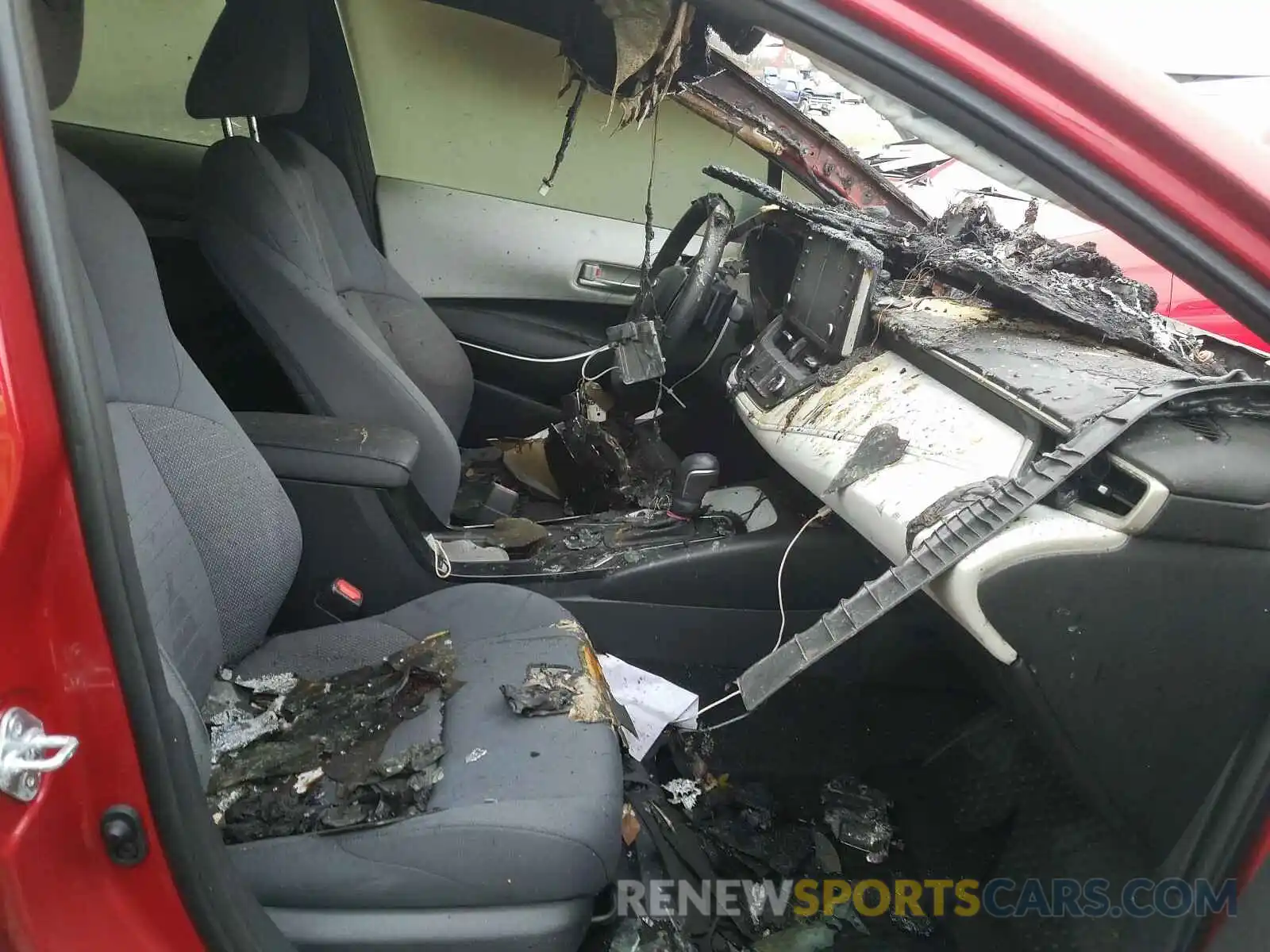 5 Photograph of a damaged car JTDS4RCE9LJ019475 TOYOTA COROLLA 2020