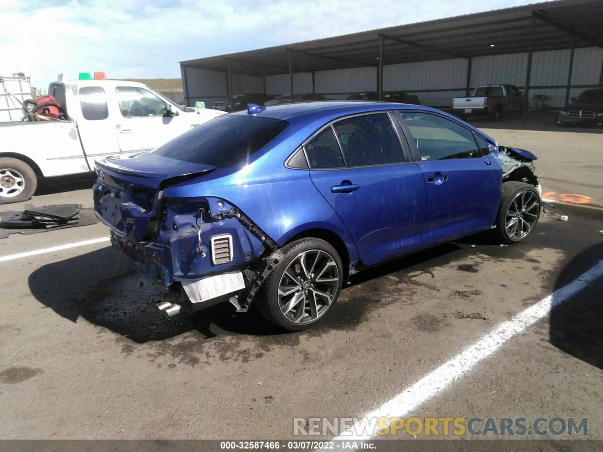 4 Photograph of a damaged car JTDS4RCE9LJ021209 TOYOTA COROLLA 2020