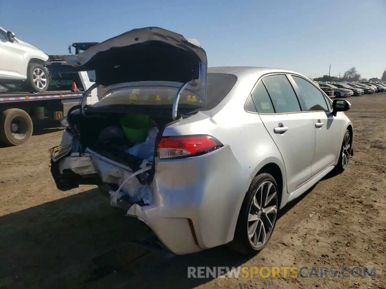 4 Photograph of a damaged car JTDS4RCE9LJ025051 TOYOTA COROLLA 2020