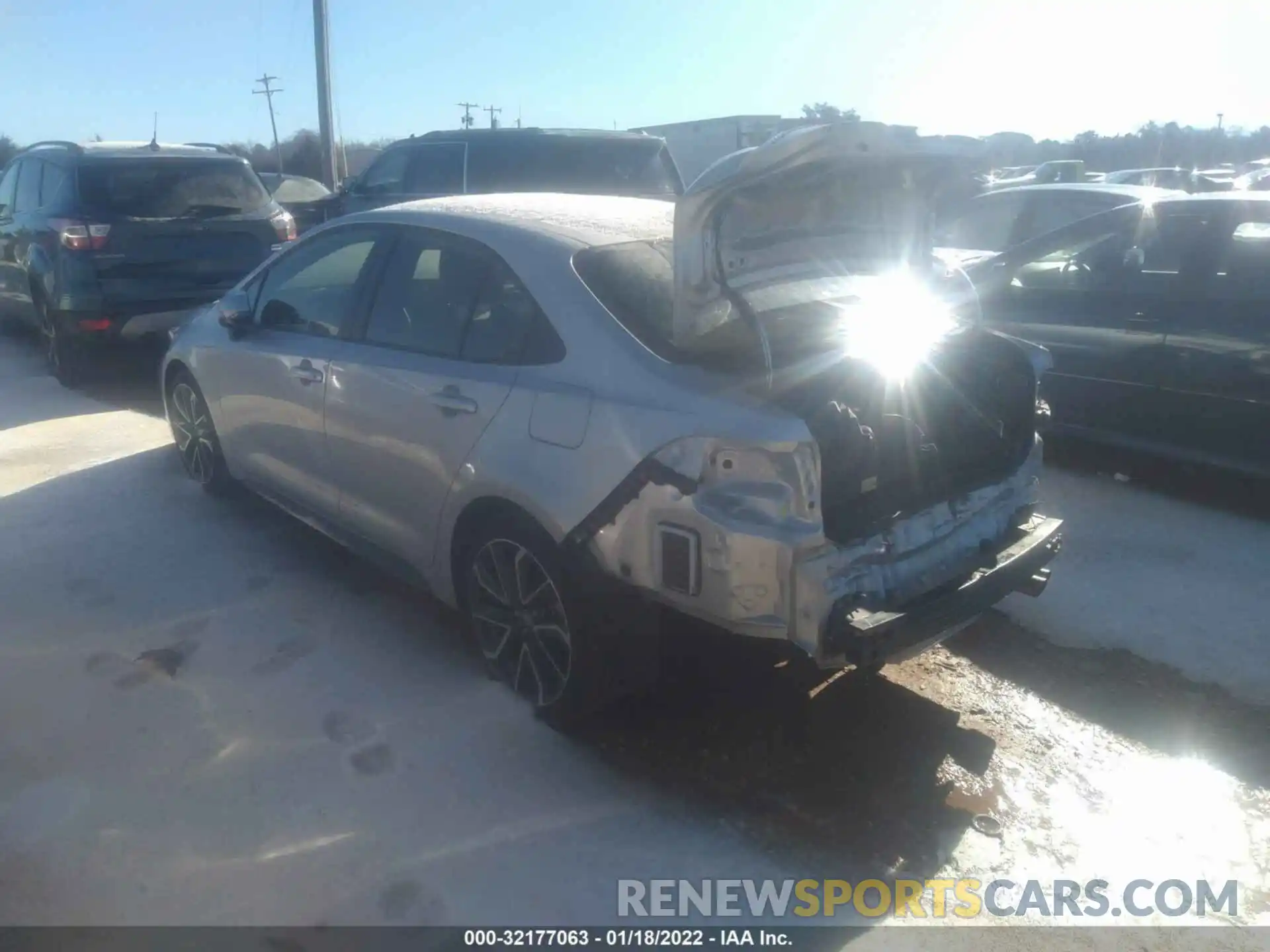 3 Photograph of a damaged car JTDS4RCE9LJ030914 TOYOTA COROLLA 2020