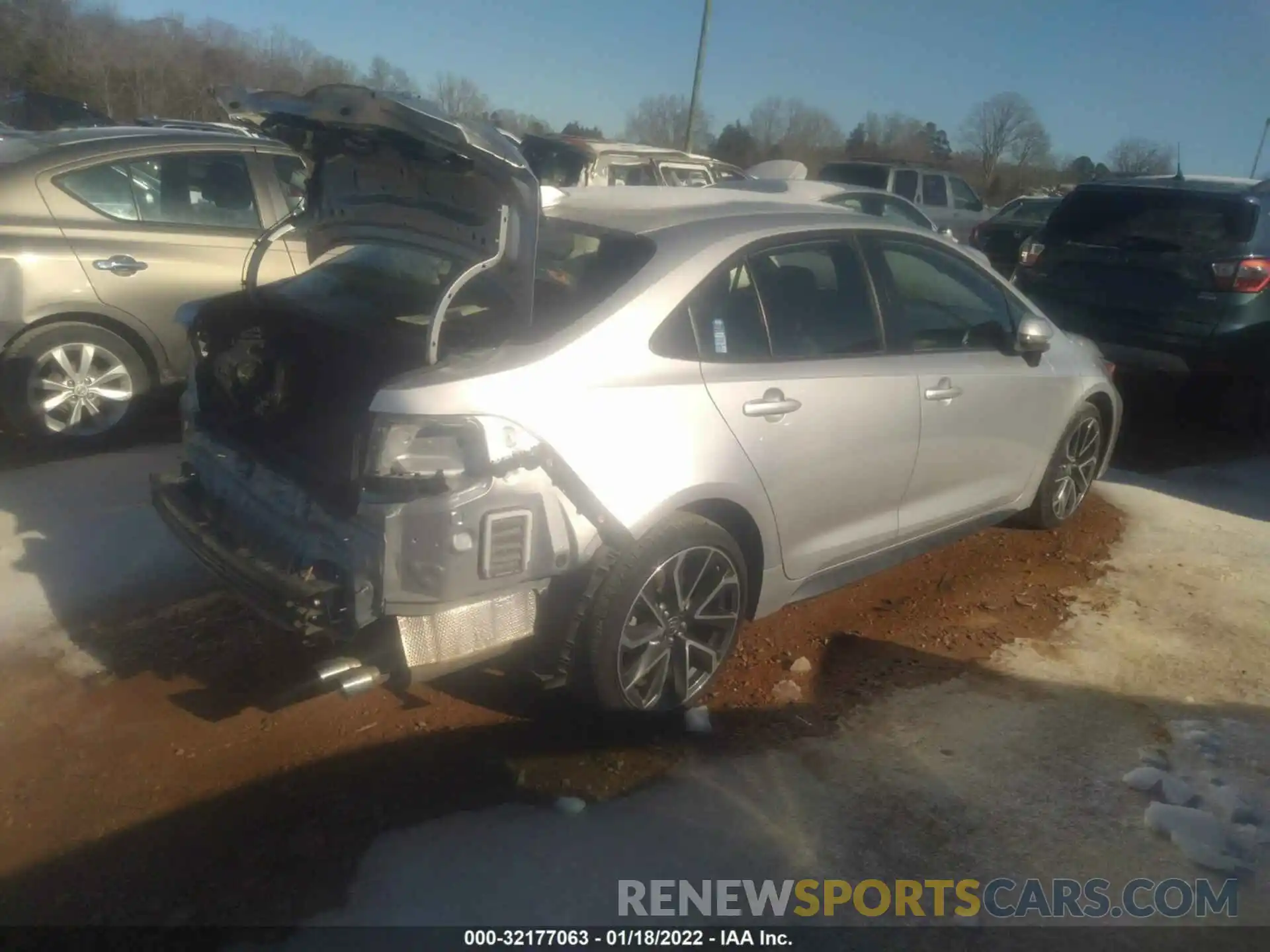 4 Photograph of a damaged car JTDS4RCE9LJ030914 TOYOTA COROLLA 2020