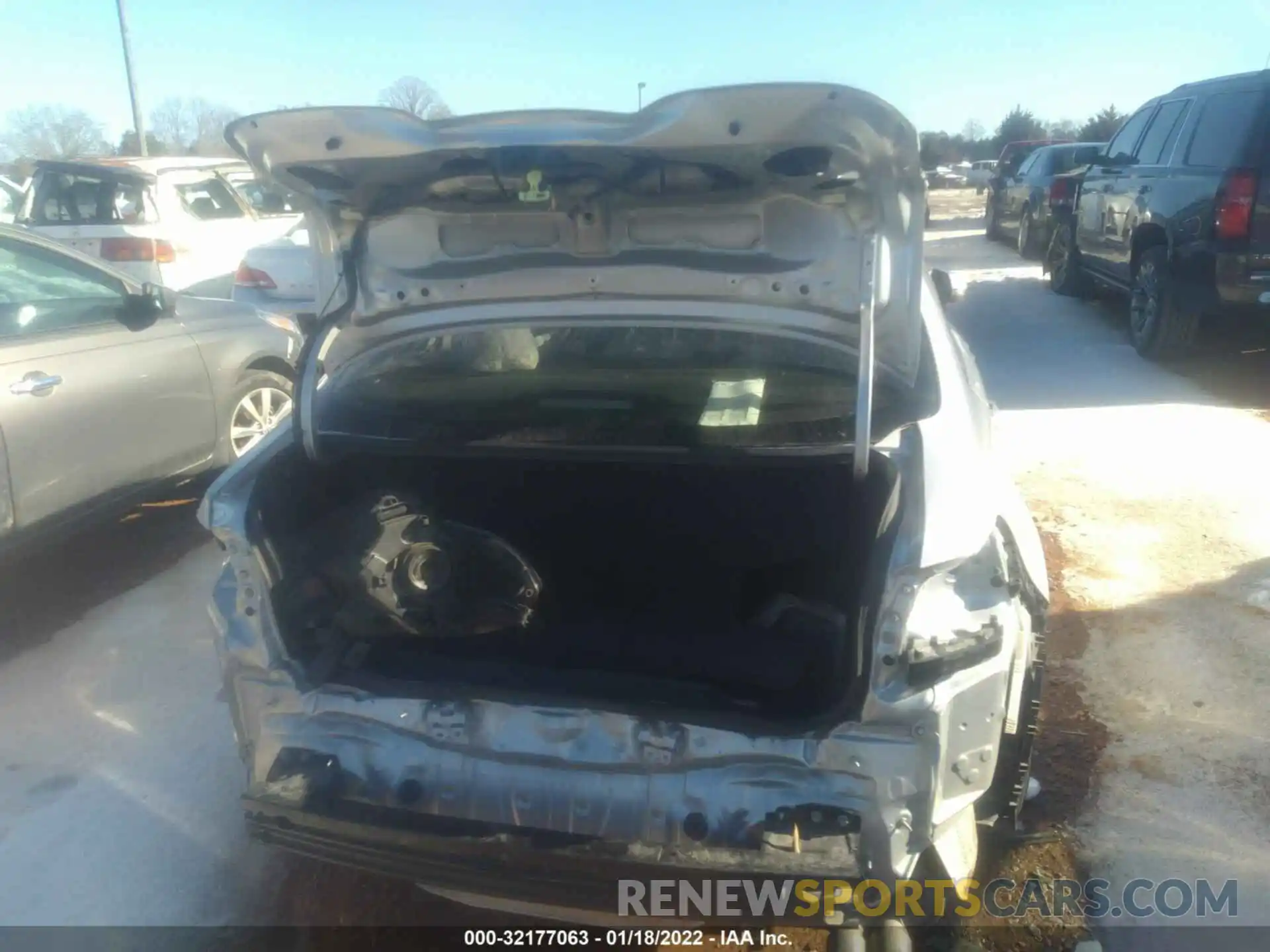 6 Photograph of a damaged car JTDS4RCE9LJ030914 TOYOTA COROLLA 2020