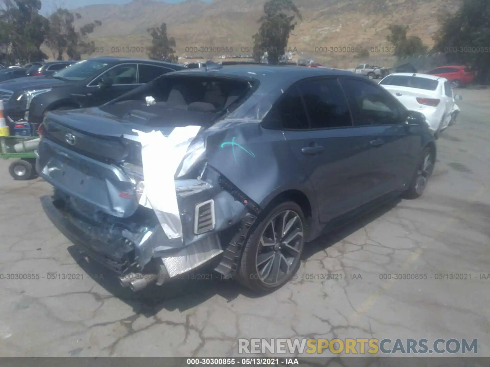 4 Фотография поврежденного автомобиля JTDS4RCE9LJ033277 TOYOTA COROLLA 2020