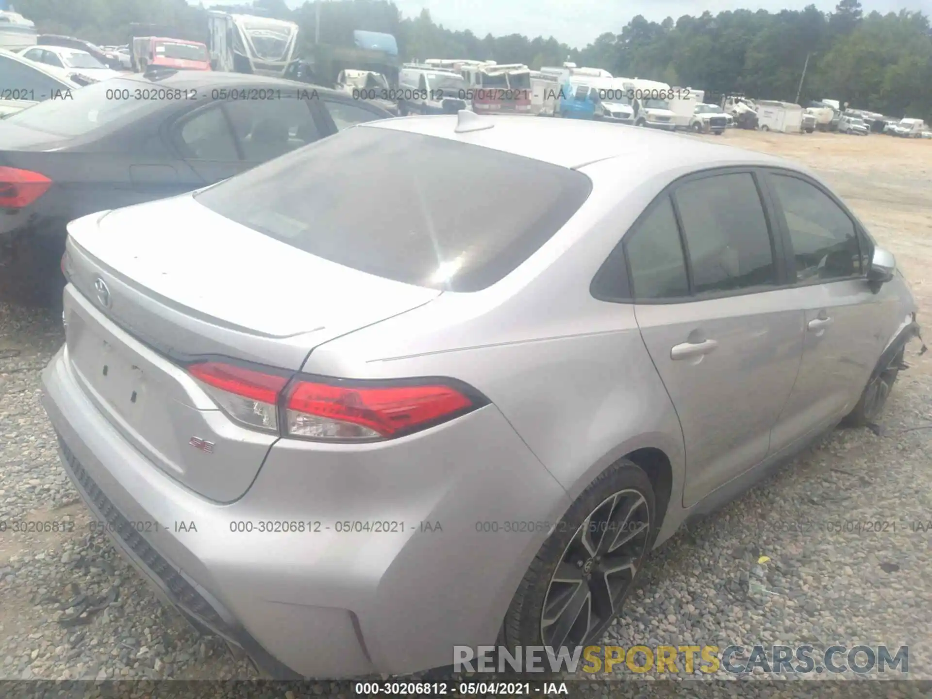 4 Photograph of a damaged car JTDS4RCE9LJ033747 TOYOTA COROLLA 2020