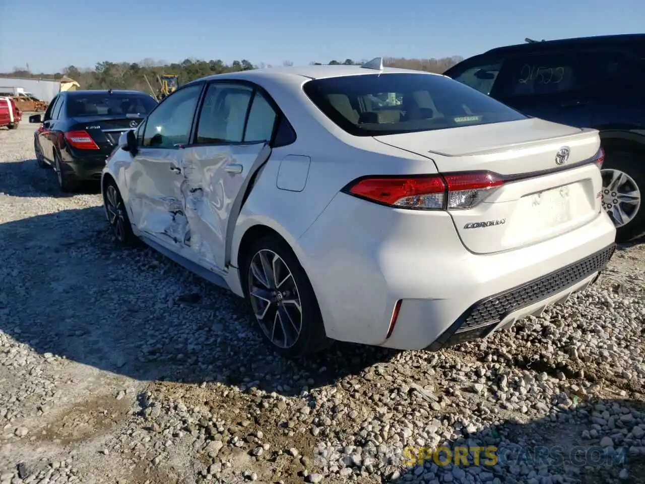 3 Photograph of a damaged car JTDS4RCE9LJ036132 TOYOTA COROLLA 2020