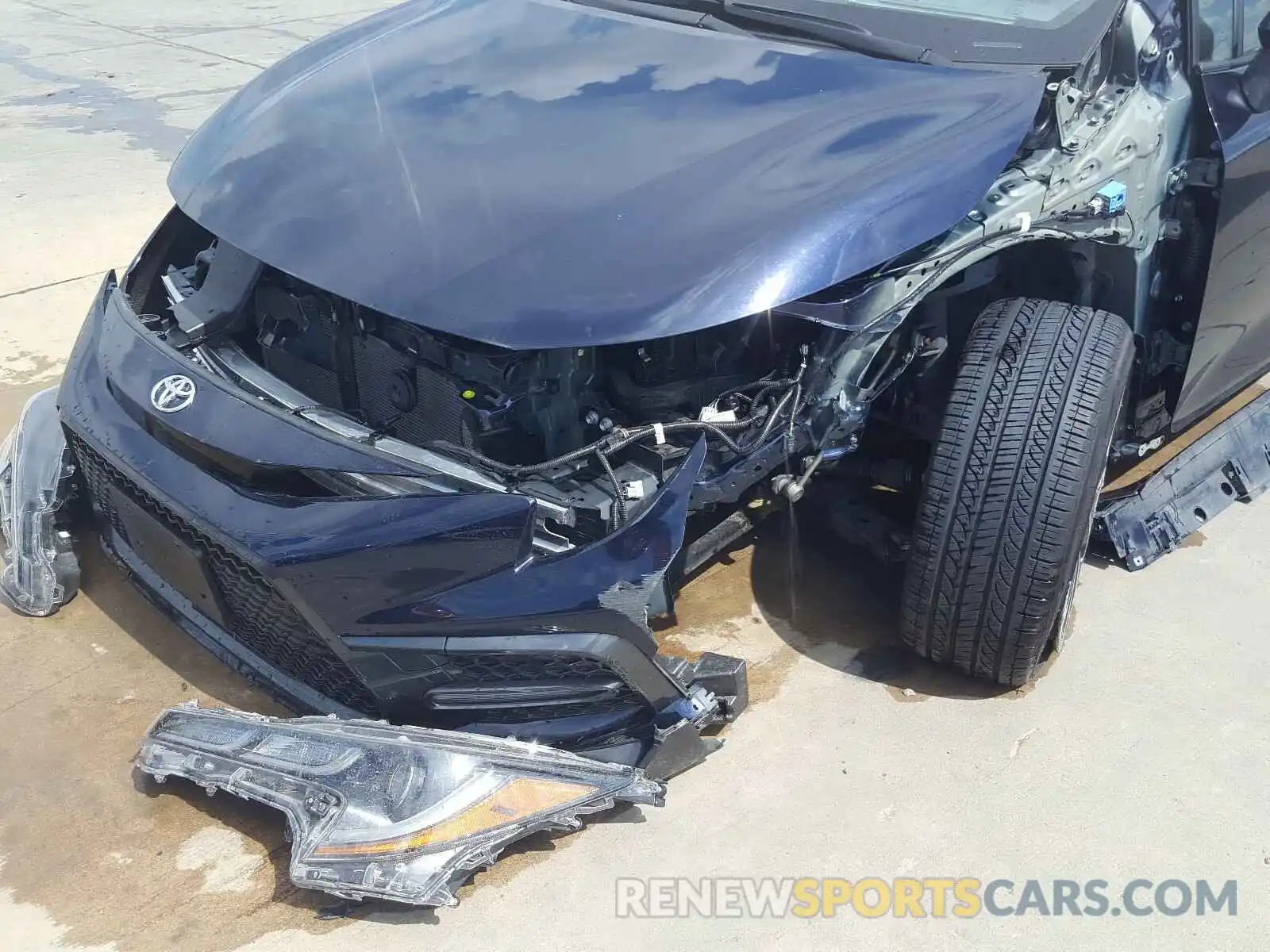 9 Photograph of a damaged car JTDS4RCE9LJ037698 TOYOTA COROLLA 2020