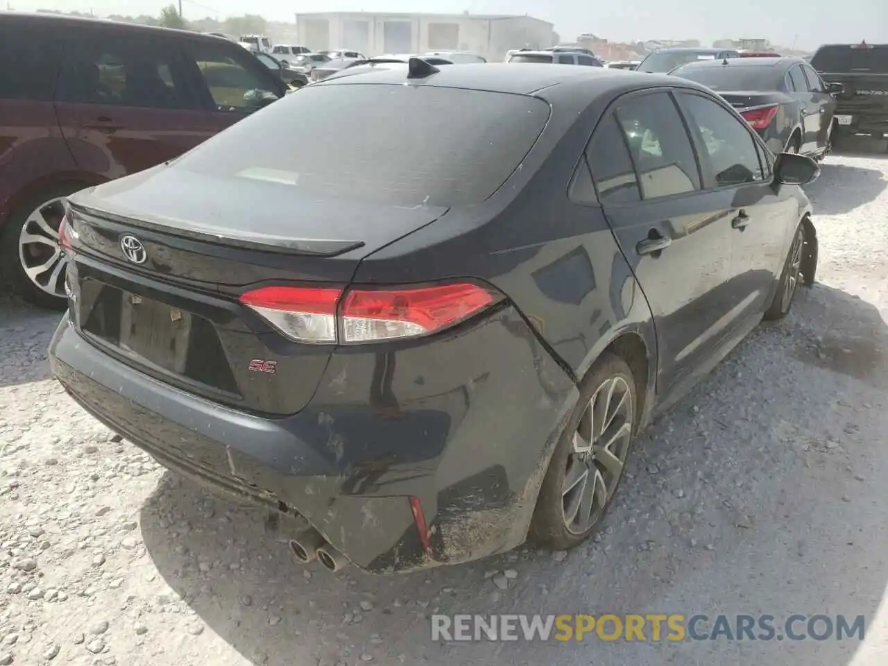 4 Photograph of a damaged car JTDS4RCE9LJ038060 TOYOTA COROLLA 2020