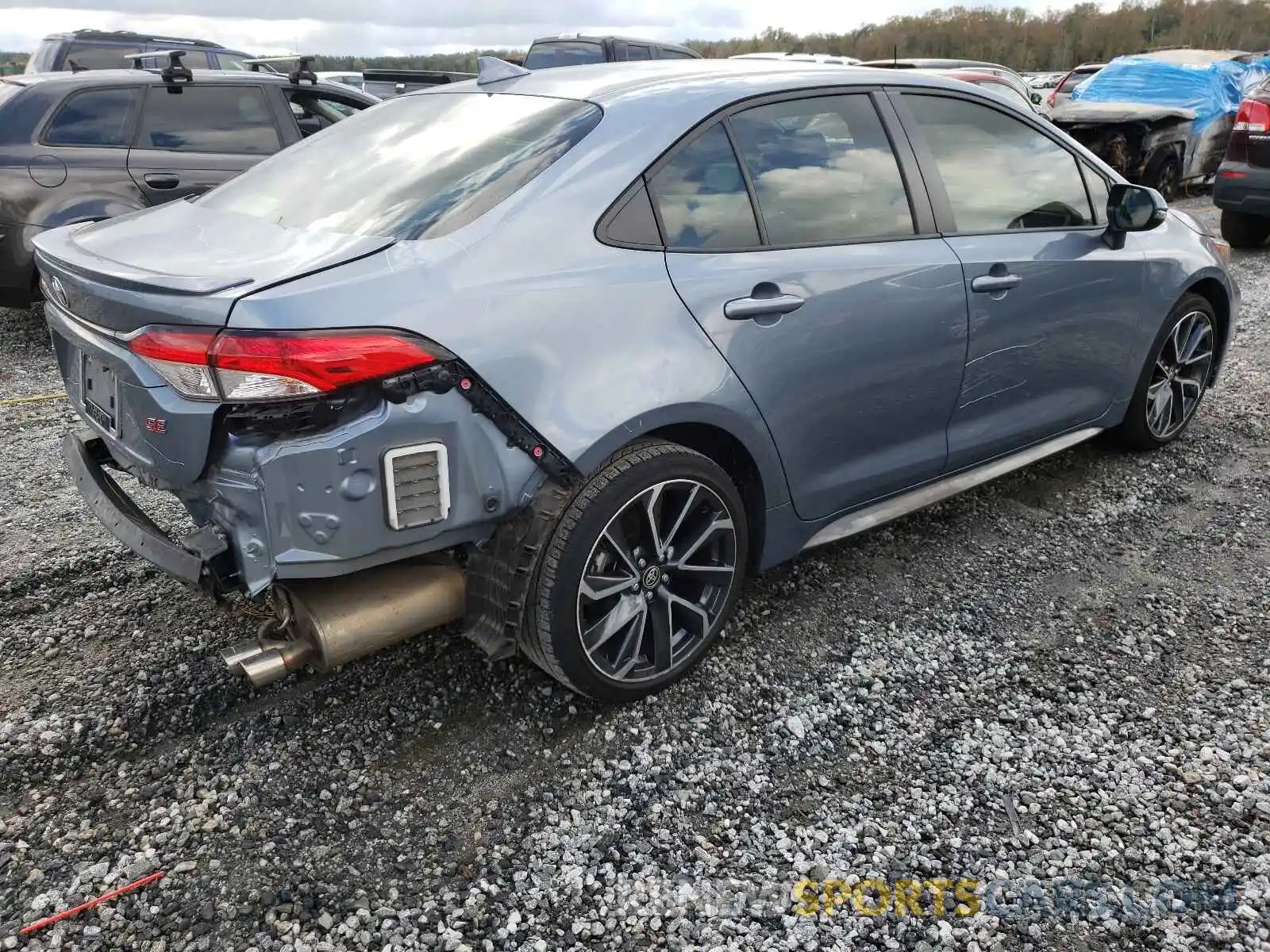 4 Photograph of a damaged car JTDS4RCE9LJ038561 TOYOTA COROLLA 2020