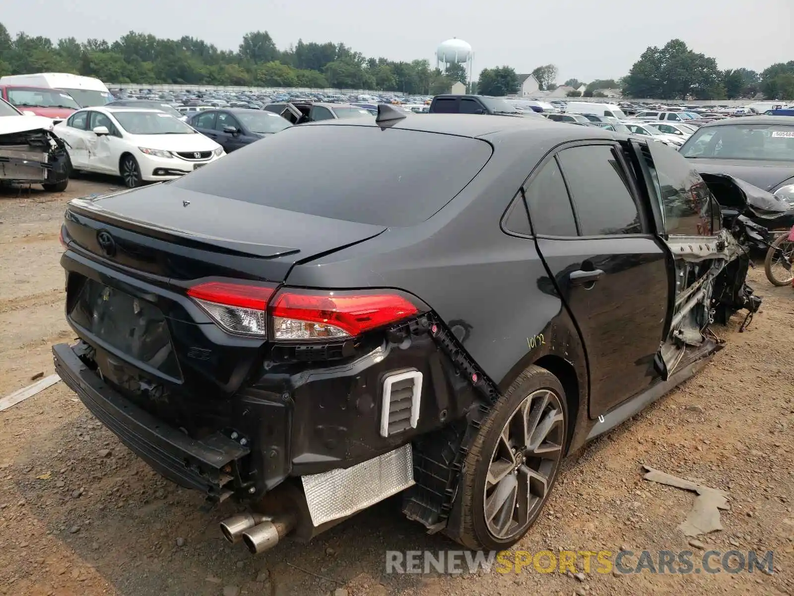 4 Photograph of a damaged car JTDS4RCE9LJ042125 TOYOTA COROLLA 2020