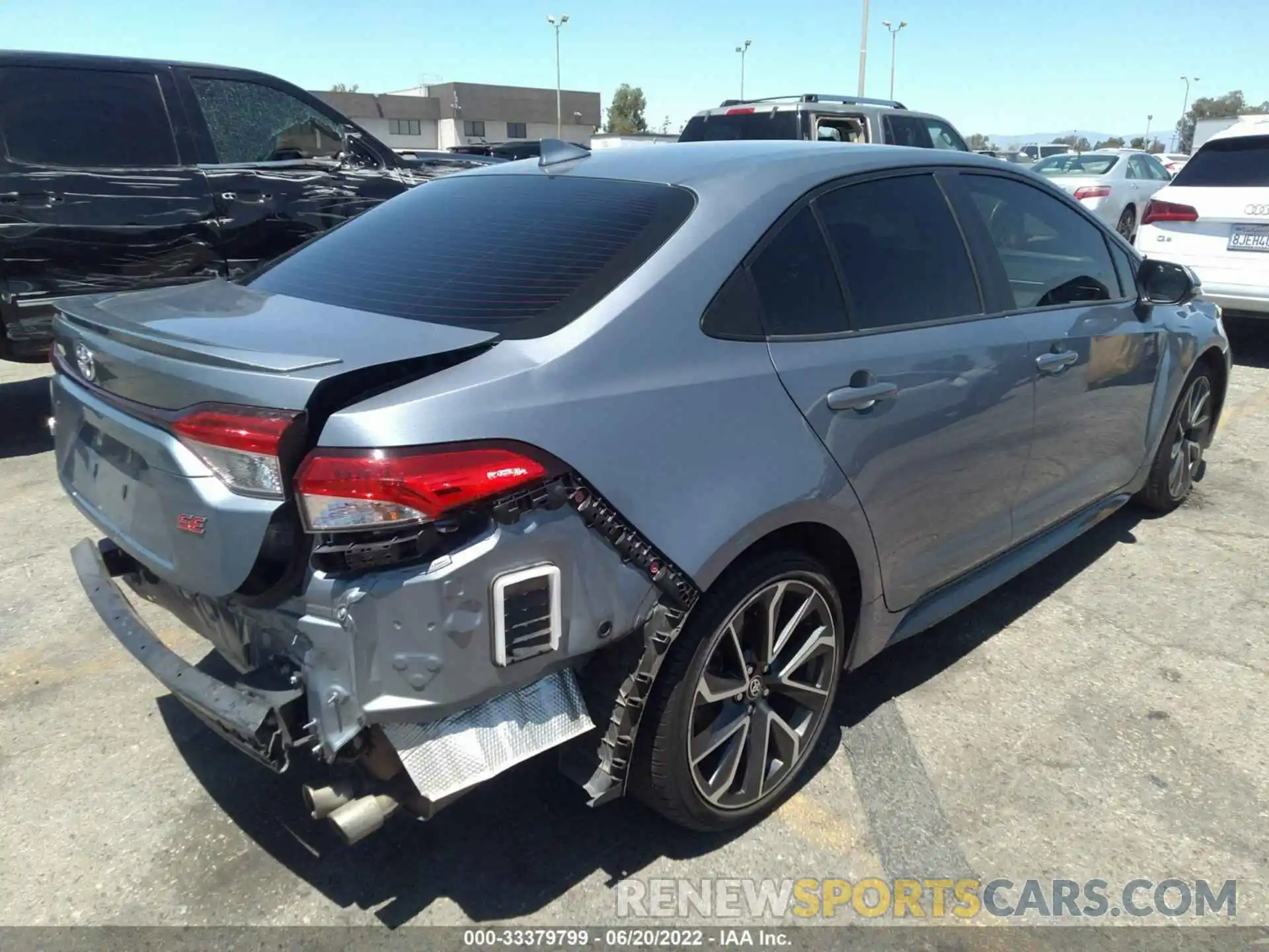 4 Photograph of a damaged car JTDS4RCE9LJ042660 TOYOTA COROLLA 2020