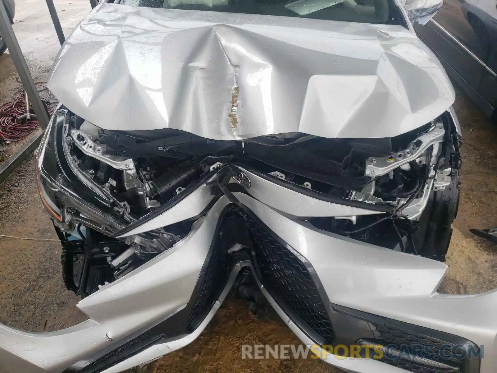 9 Photograph of a damaged car JTDS4RCE9LJ042898 TOYOTA COROLLA 2020