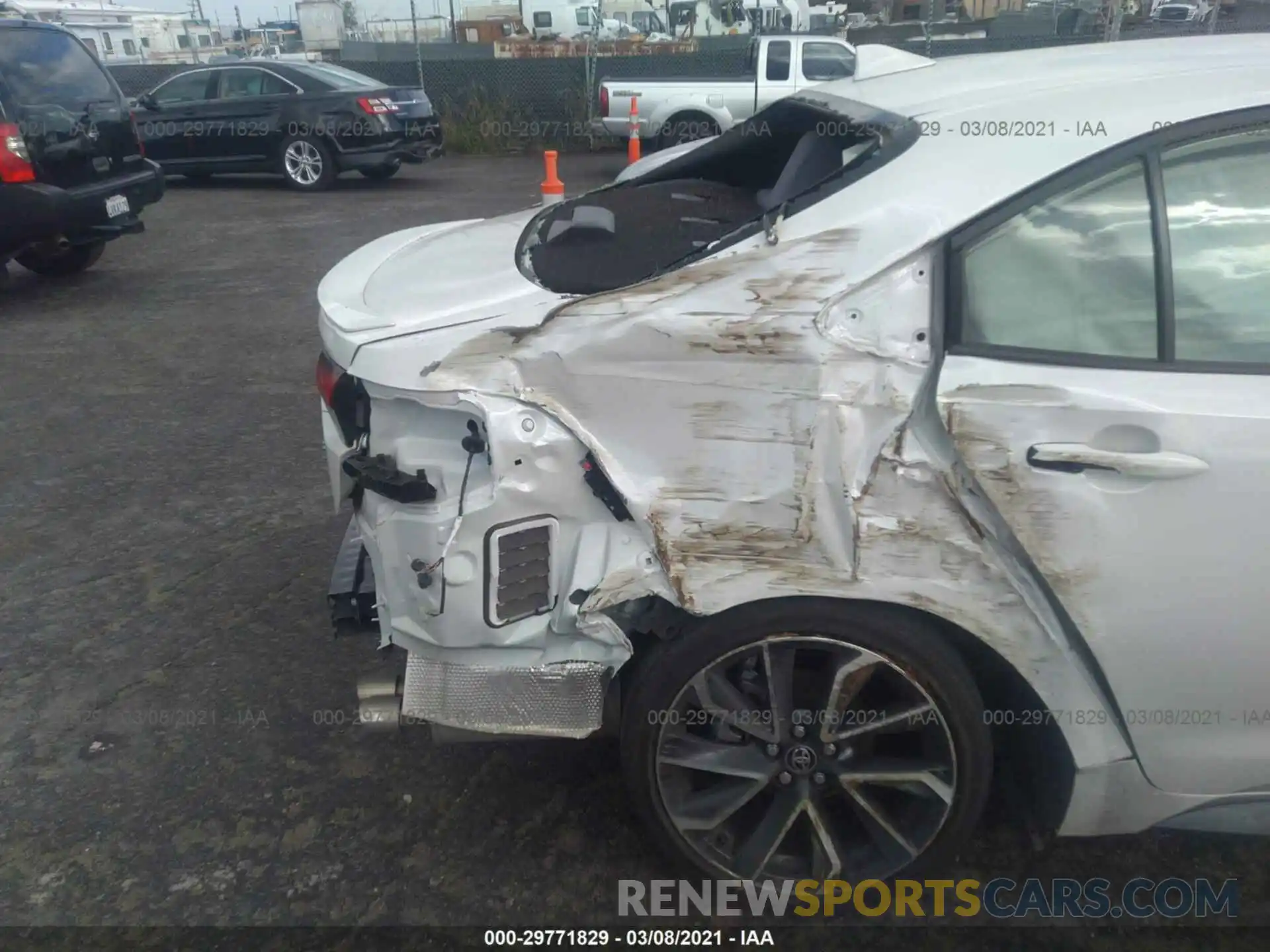 6 Photograph of a damaged car JTDS4RCE9LJ047485 TOYOTA COROLLA 2020