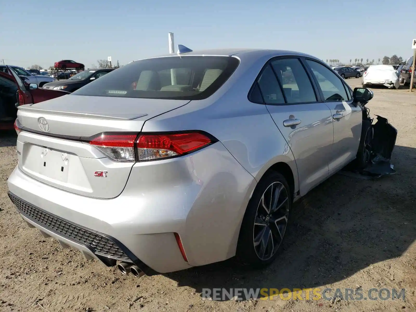 4 Photograph of a damaged car JTDS4RCE9LJ047664 TOYOTA COROLLA 2020