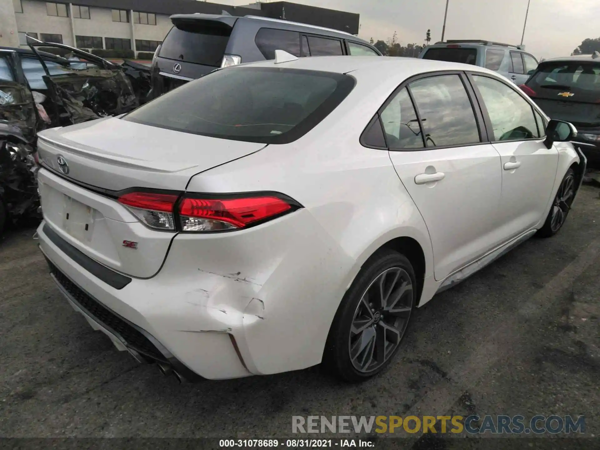 4 Photograph of a damaged car JTDS4RCE9LJ052976 TOYOTA COROLLA 2020