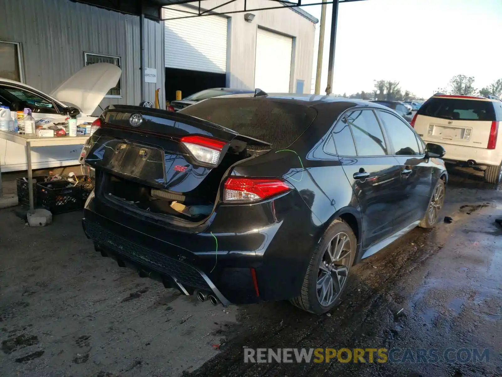 4 Photograph of a damaged car JTDS4RCEXLJ009294 TOYOTA COROLLA 2020