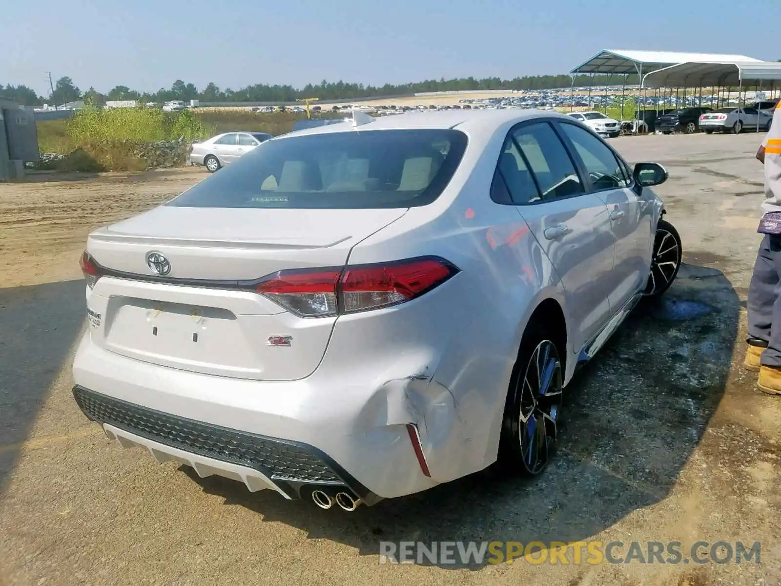 4 Photograph of a damaged car JTDS4RCEXLJ011434 TOYOTA COROLLA 2020