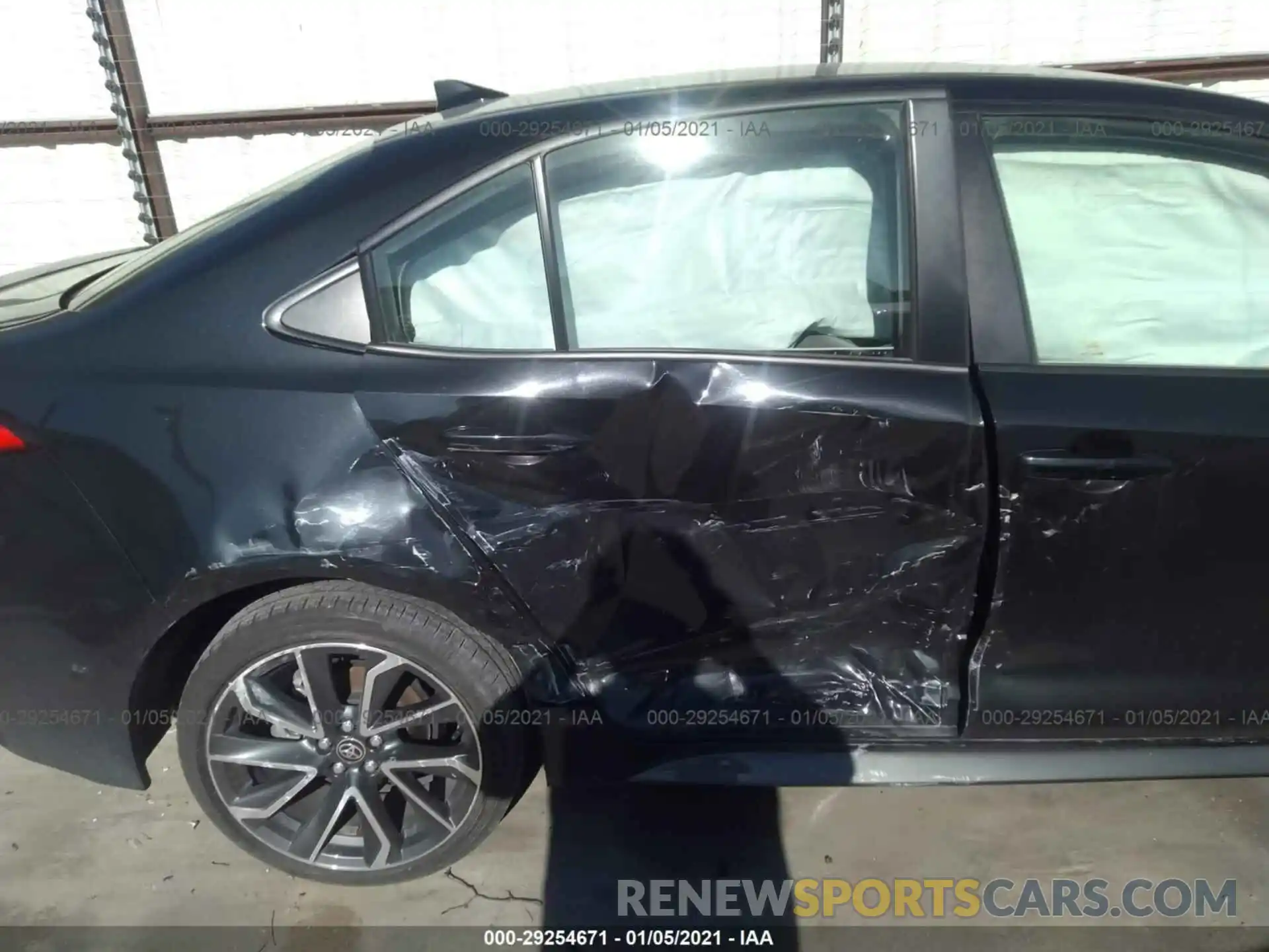 6 Photograph of a damaged car JTDS4RCEXLJ012227 TOYOTA COROLLA 2020