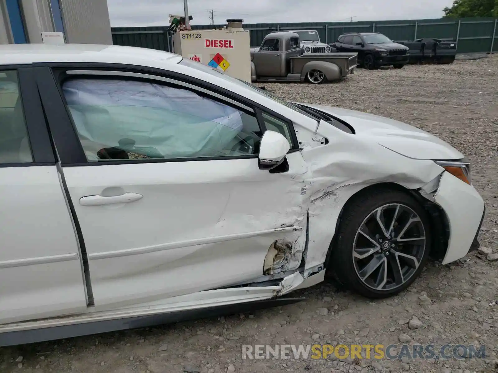 9 Photograph of a damaged car JTDS4RCEXLJ012860 TOYOTA COROLLA 2020