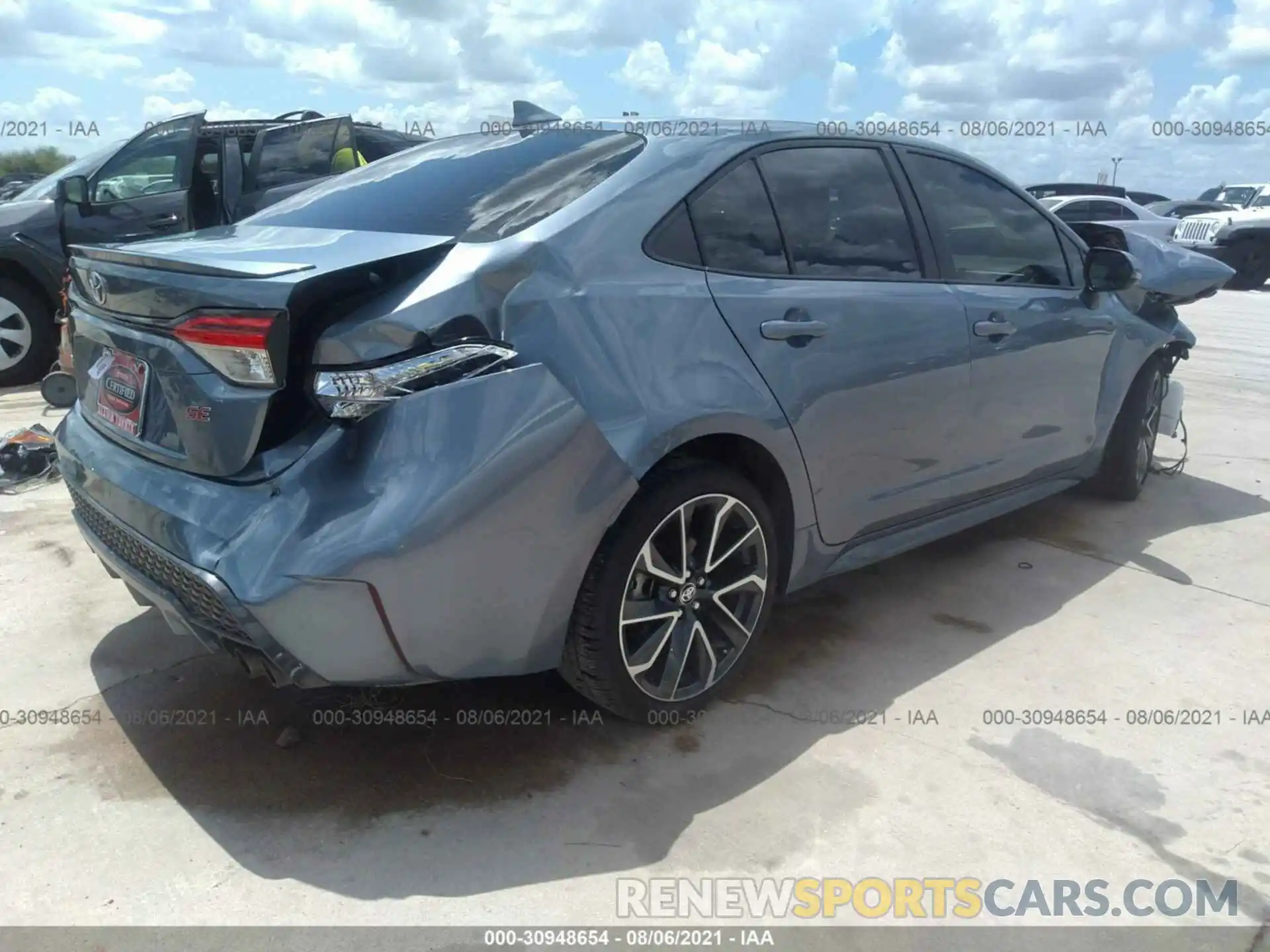 4 Photograph of a damaged car JTDS4RCEXLJ012874 TOYOTA COROLLA 2020