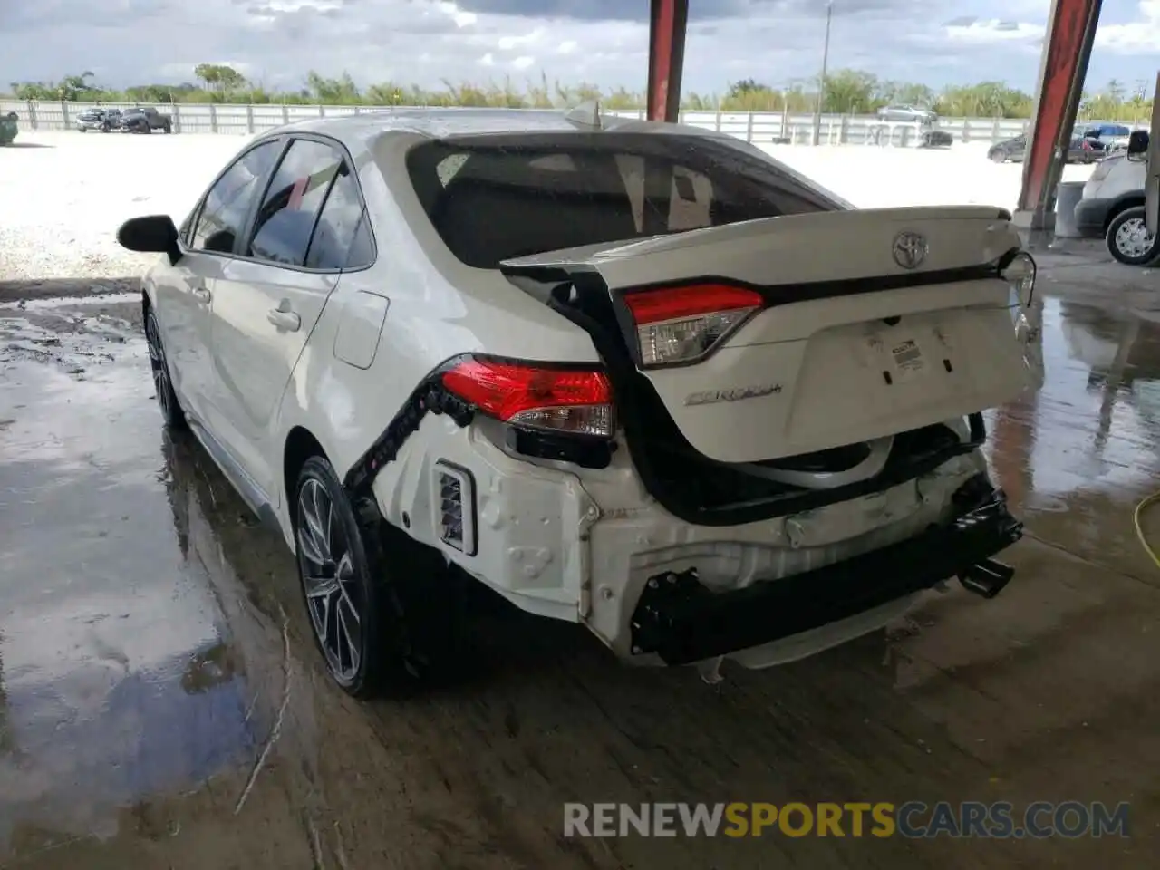 3 Photograph of a damaged car JTDS4RCEXLJ015354 TOYOTA COROLLA 2020