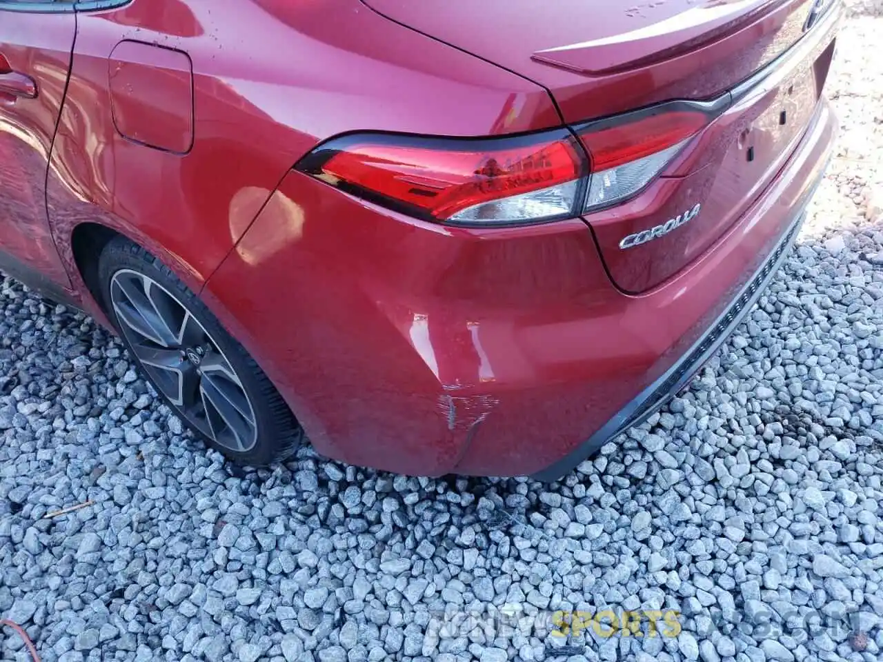 9 Photograph of a damaged car JTDS4RCEXLJ017962 TOYOTA COROLLA 2020