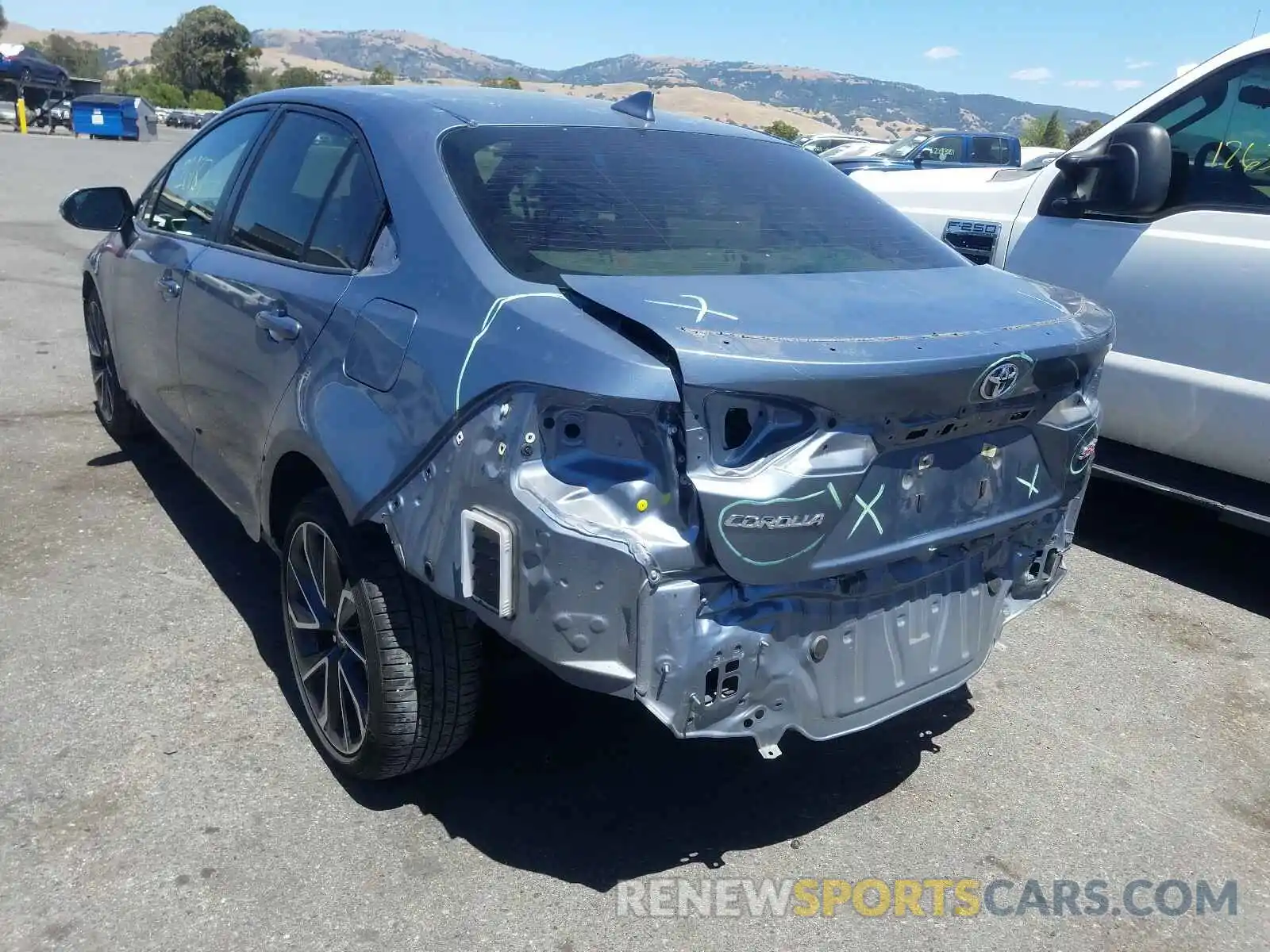 3 Photograph of a damaged car JTDS4RCEXLJ019307 TOYOTA COROLLA 2020