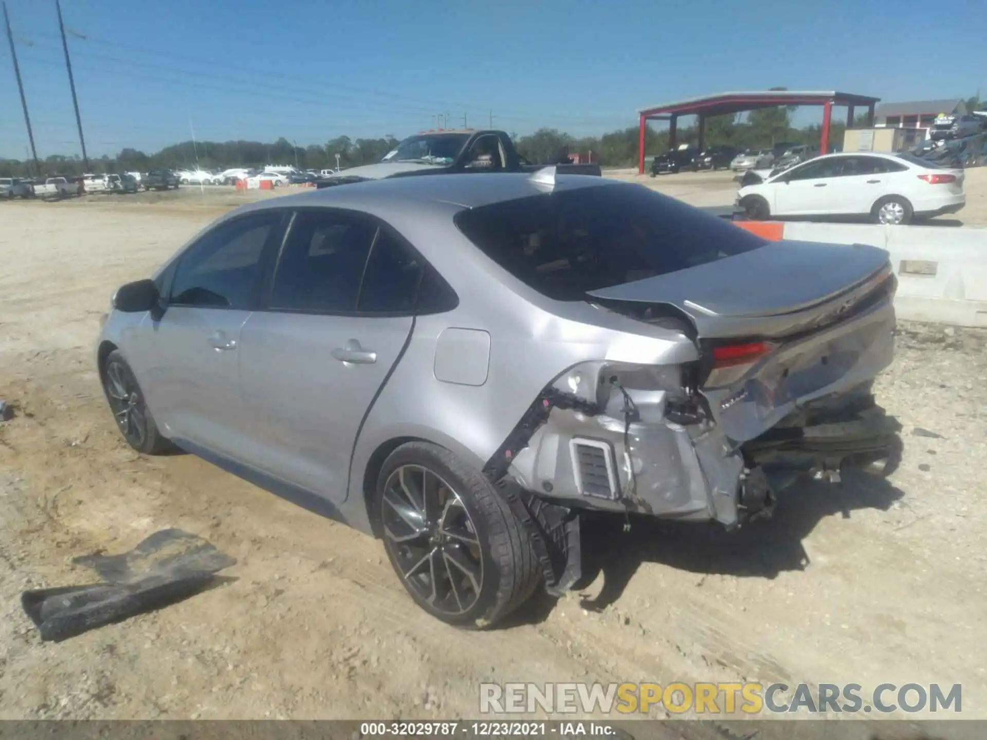 3 Photograph of a damaged car JTDS4RCEXLJ022112 TOYOTA COROLLA 2020