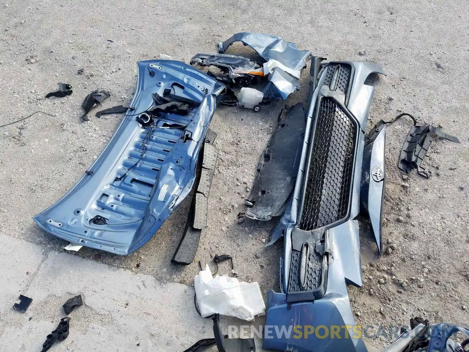 9 Photograph of a damaged car JTDS4RCEXLJ022658 TOYOTA COROLLA 2020