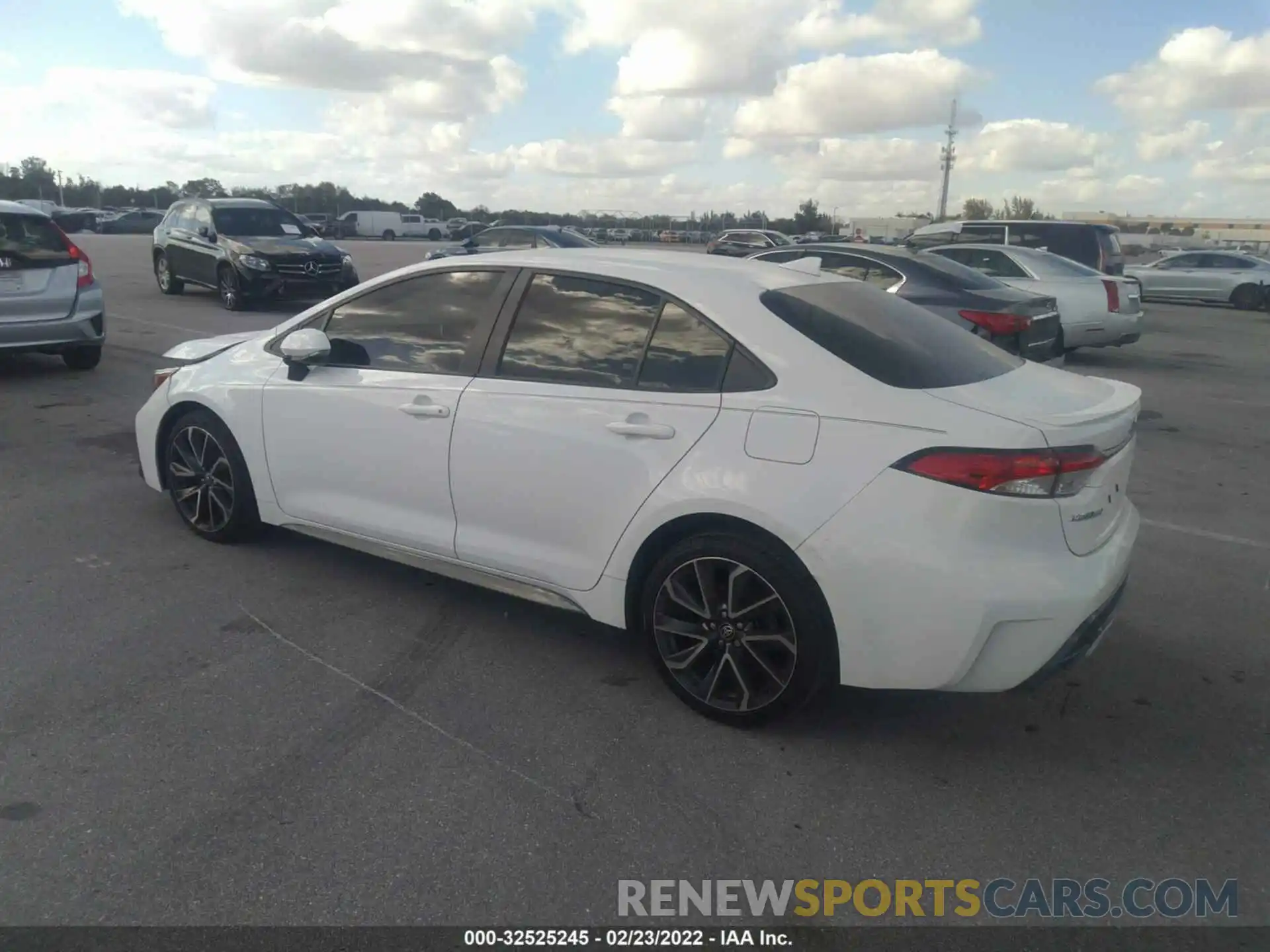 3 Photograph of a damaged car JTDS4RCEXLJ023602 TOYOTA COROLLA 2020