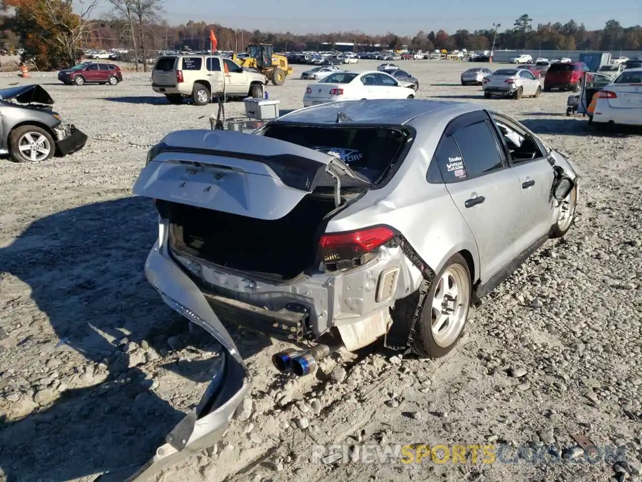 4 Photograph of a damaged car JTDS4RCEXLJ024197 TOYOTA COROLLA 2020