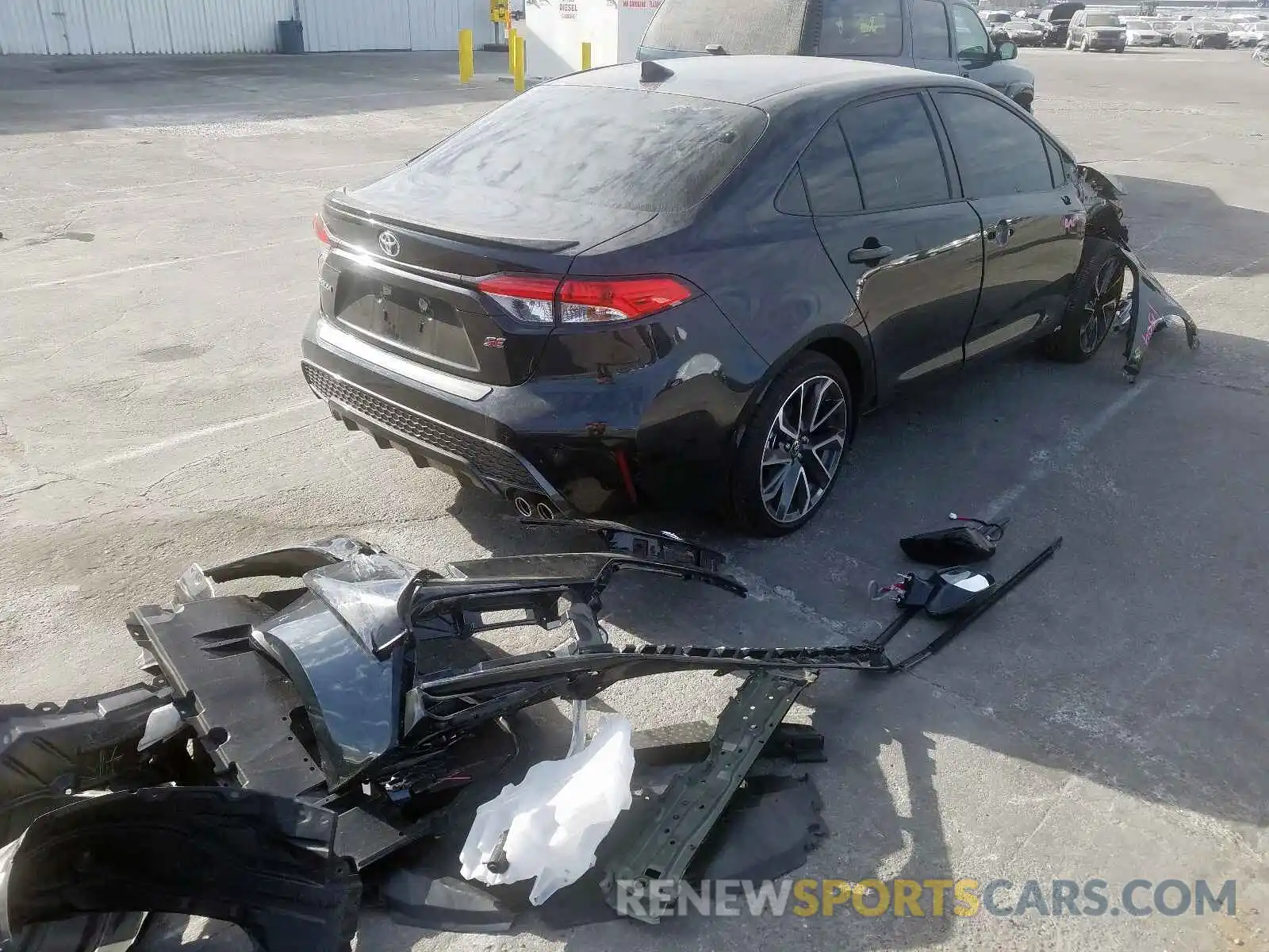 4 Photograph of a damaged car JTDS4RCEXLJ026029 TOYOTA COROLLA 2020