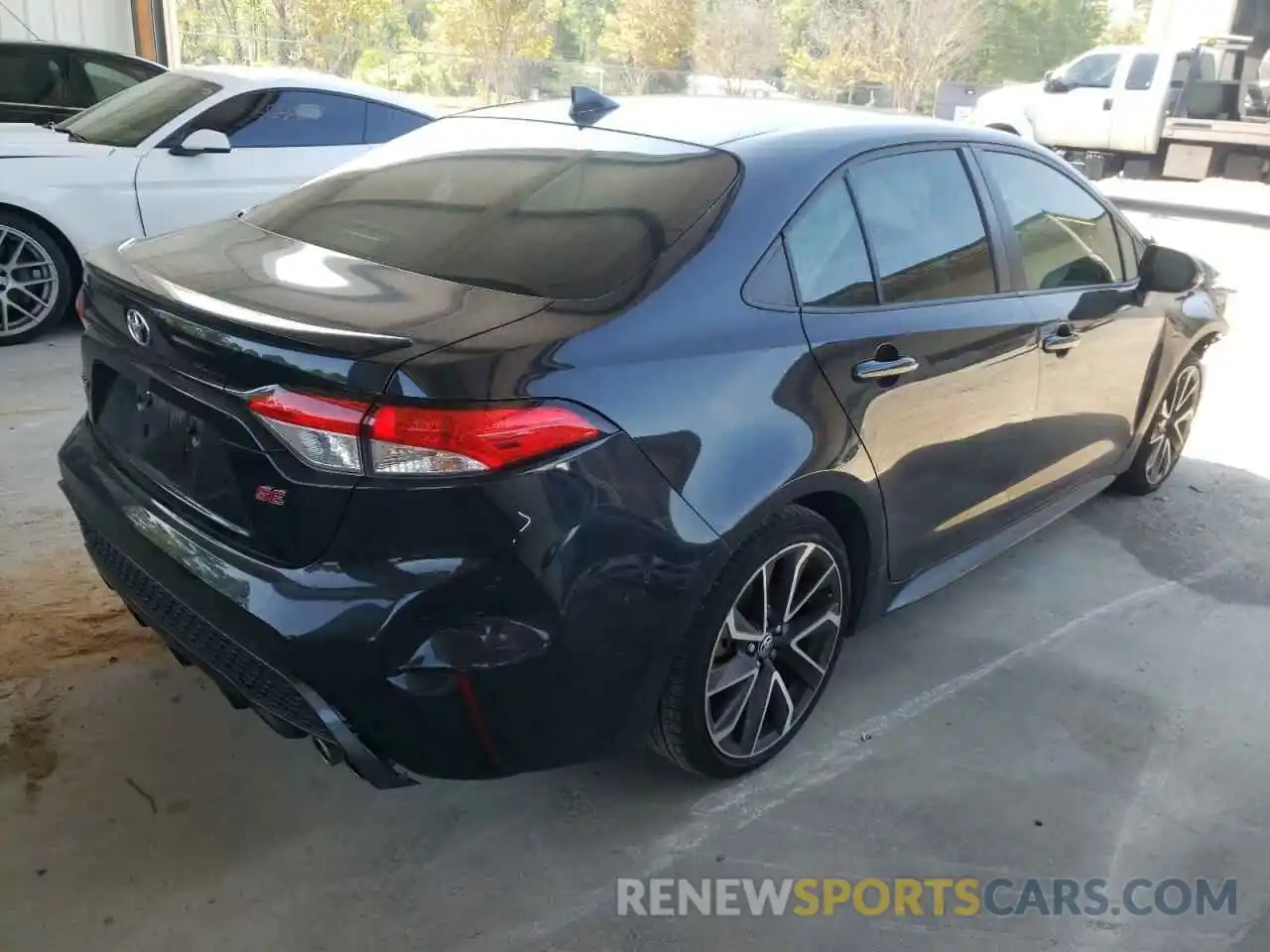 4 Photograph of a damaged car JTDS4RCEXLJ026046 TOYOTA COROLLA 2020