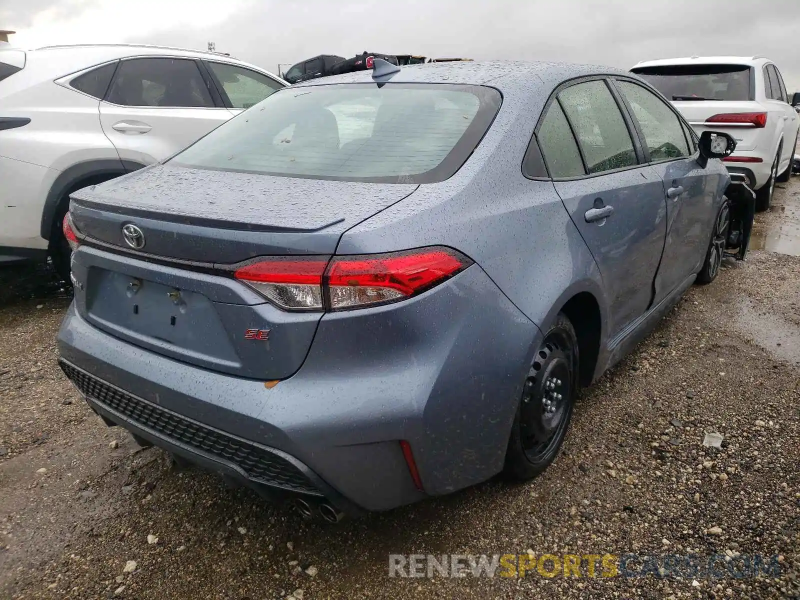 4 Photograph of a damaged car JTDS4RCEXLJ026113 TOYOTA COROLLA 2020